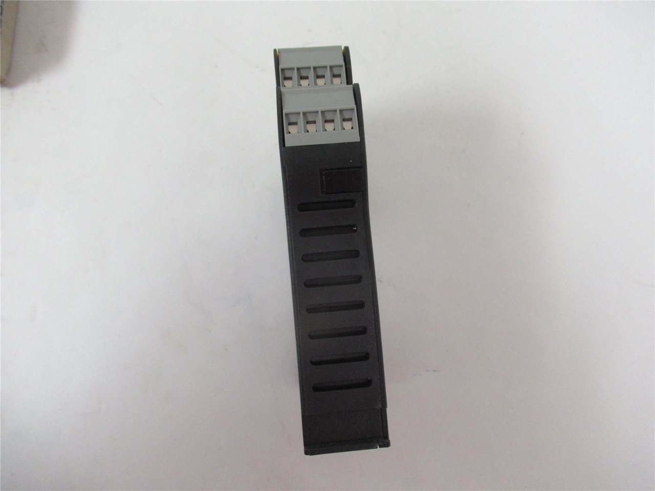 Schmersal SRB301LC-24V; Safety Switch 24VAC/DC Part#: 1163475