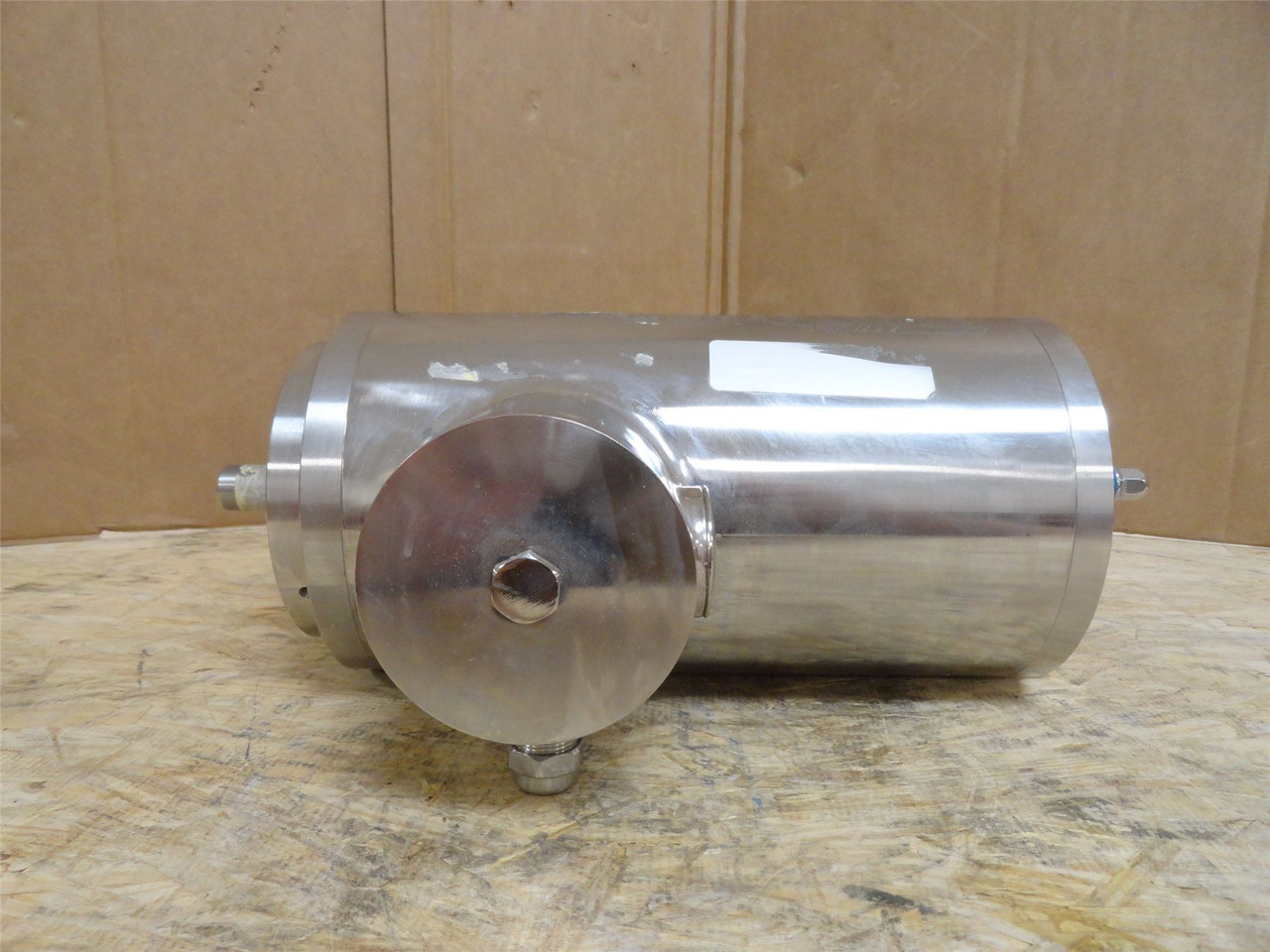 Dertec FP2SS 8012 B14A TENV; AC Motor 0.75kW 230/460V; 3500RPM