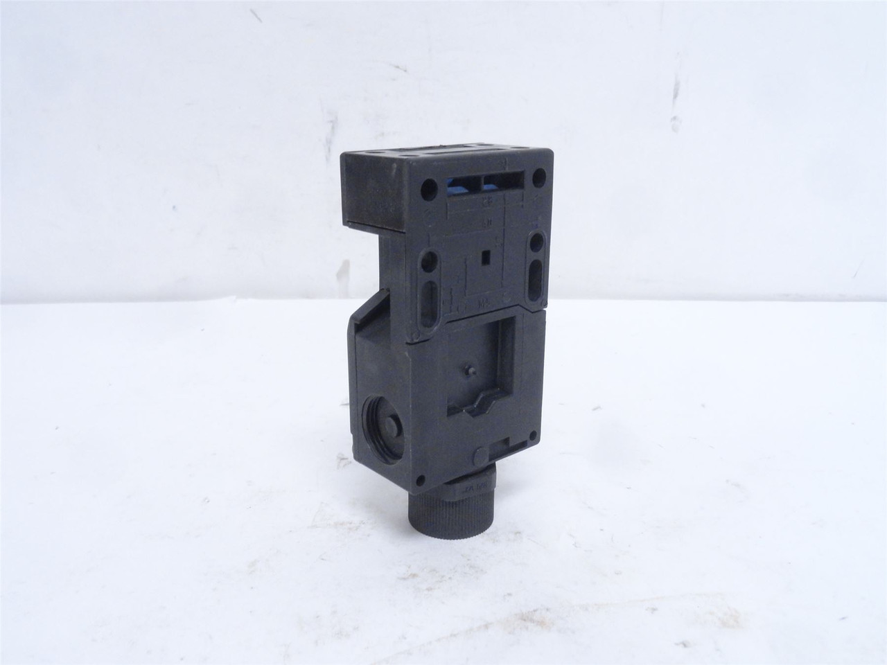 Schmersal AZ-16-02ZVRK-M20; Safety Limit Switch 15A; 500VAC