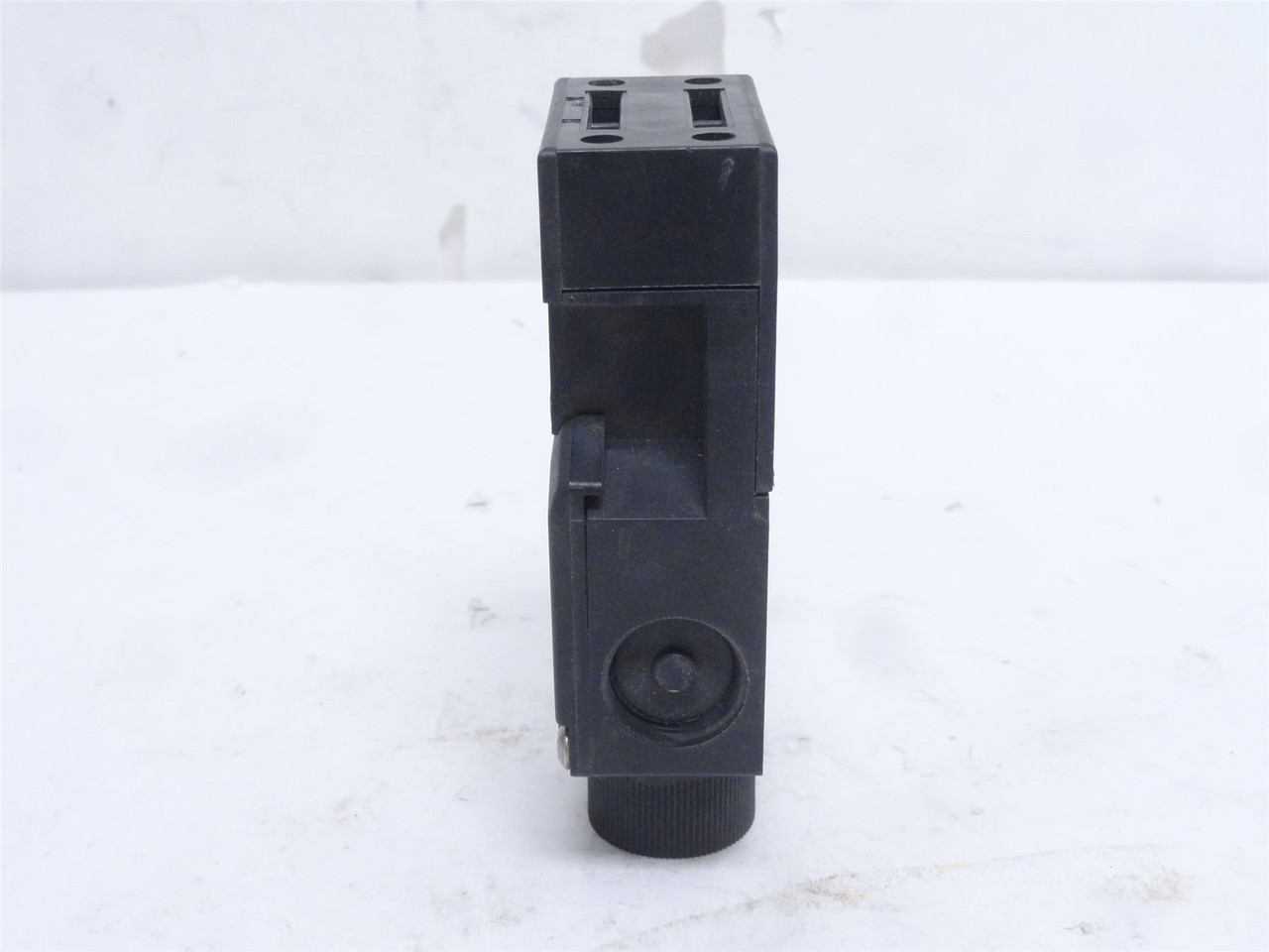 Schmersal AZ-16-02ZVRK-M20; Safety Limit Switch 15A; 500VAC
