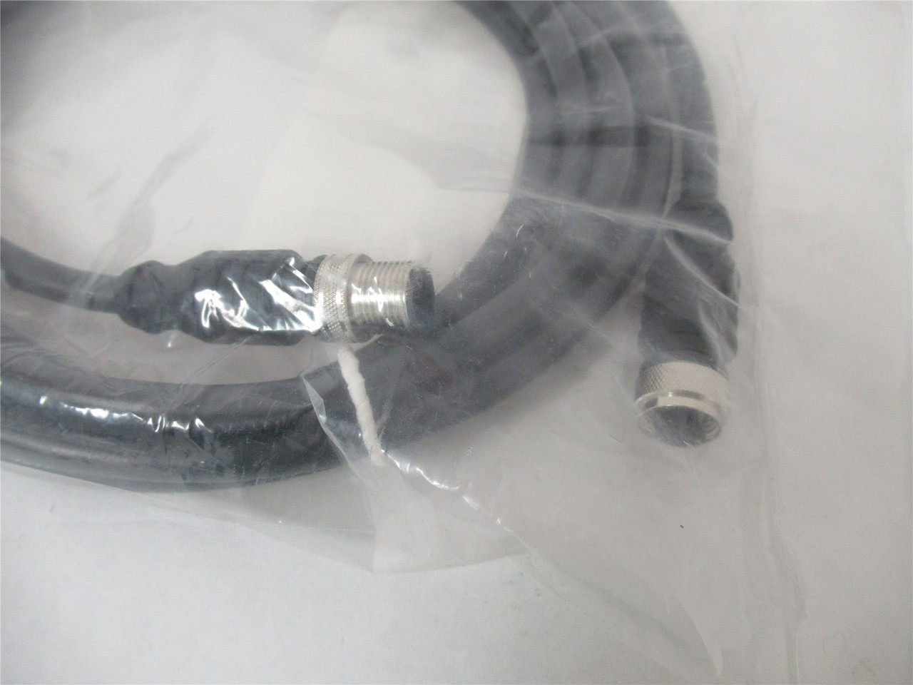 Microscan 61-000148-02; Cable 2 Pin Plug (Screw-on) 3M