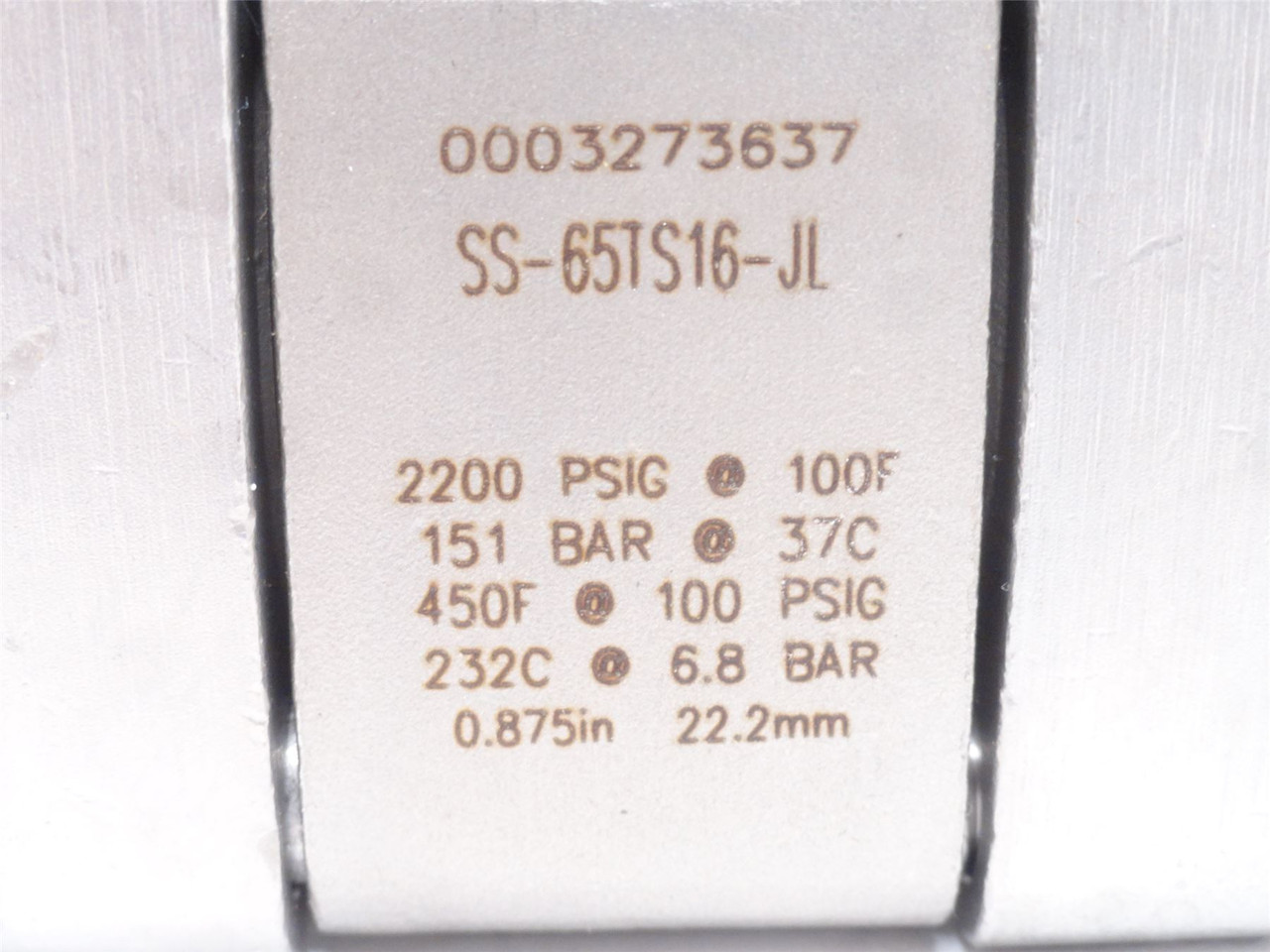Swagelok SS-65TS16-JL; Ball Valve; SS-316; 1" Tube; 2200PSIG