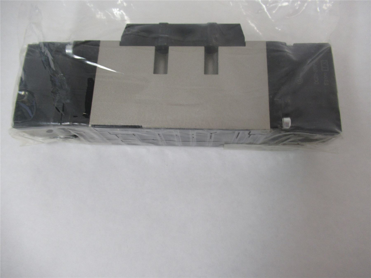 SMC VFS4400-5FZ; Solenoid Valve 5 Port 24 VDC Coil