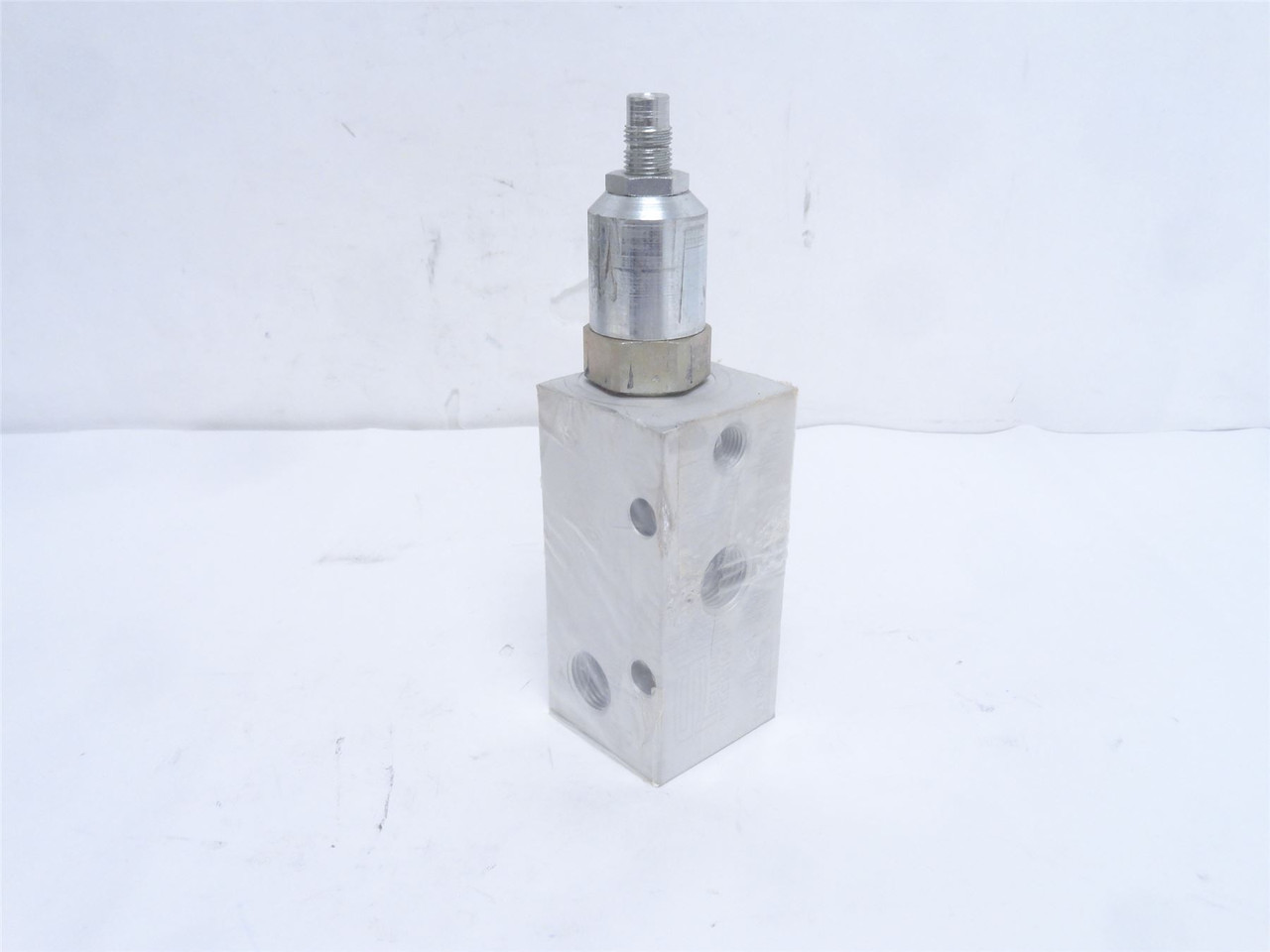 Sullair 42475; Refrigerant Oil Pressure Regulator; G1/2 Ports