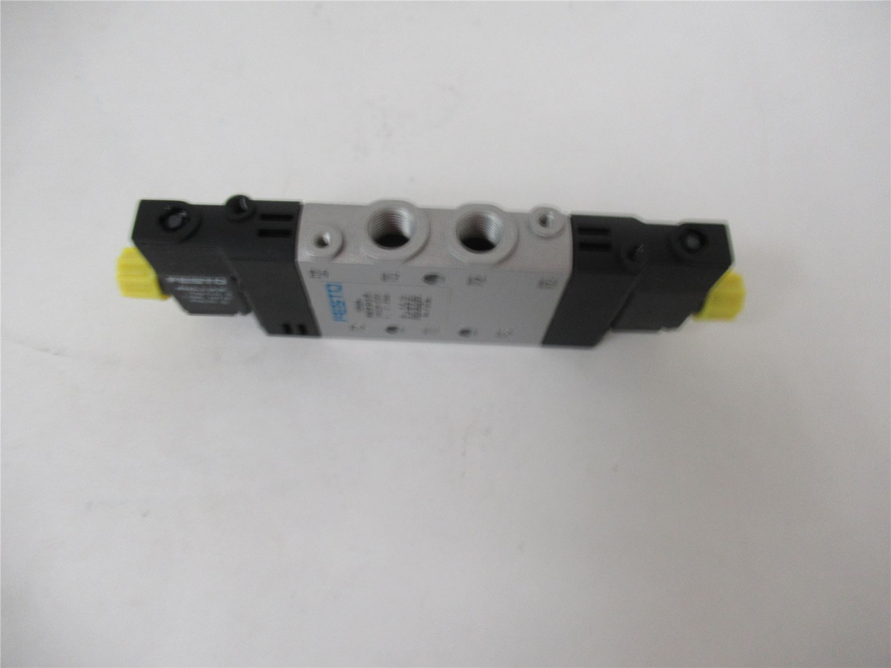 Festo CPE14-M1CH-5J-1/8; Solenoid Valve 24V 5/2-Way 550239