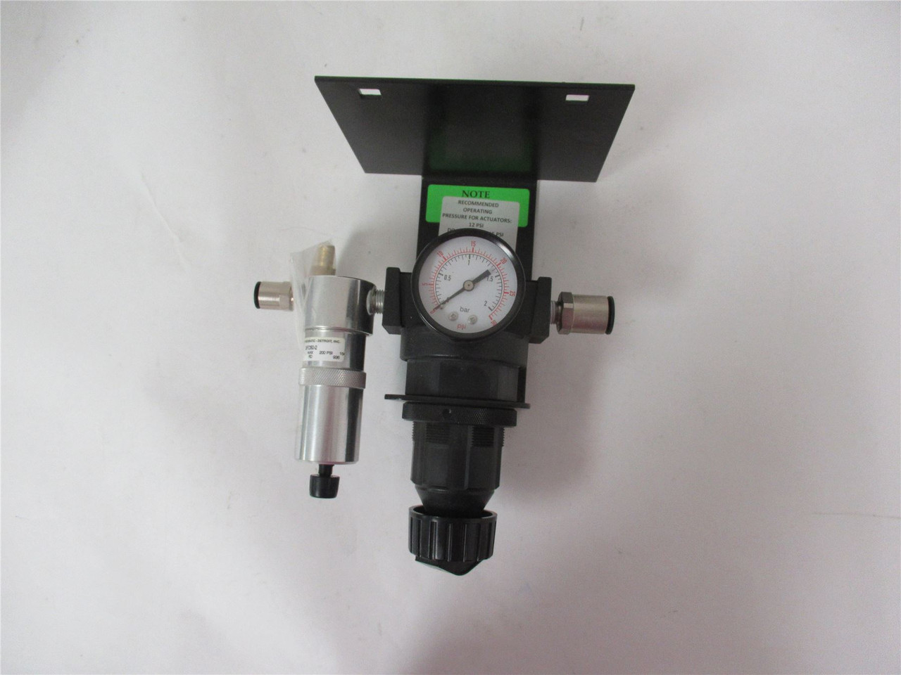Arrow Pneumatic 17043441; Pneumatic Regulator 1/4" NPT