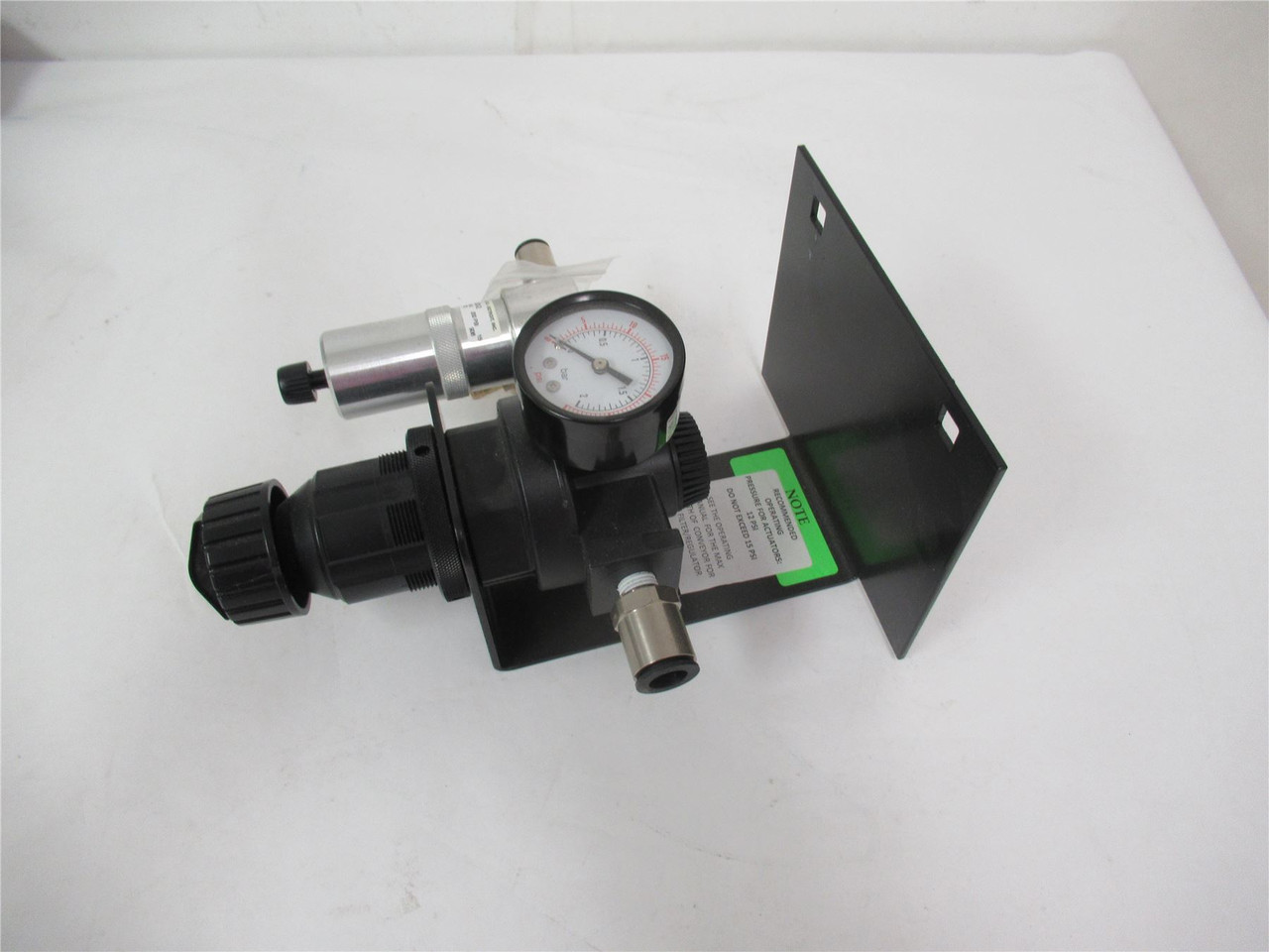 Arrow Pneumatic 17043441; Pneumatic Regulator 1/4" NPT