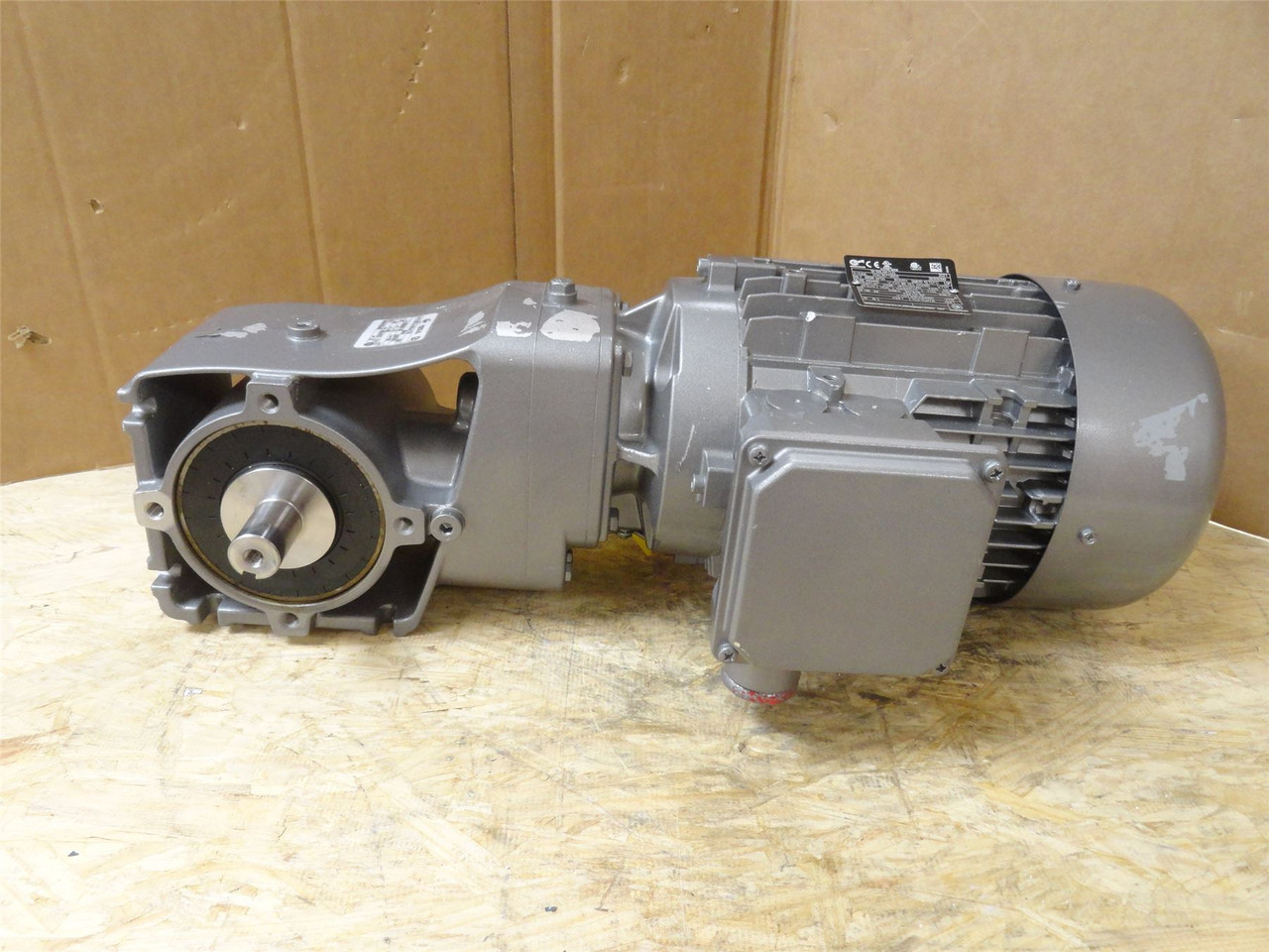Nord SK92372.1L-100LA/4; AC Gearmotor 5:1 Ratio; 5HP; 1725RPM