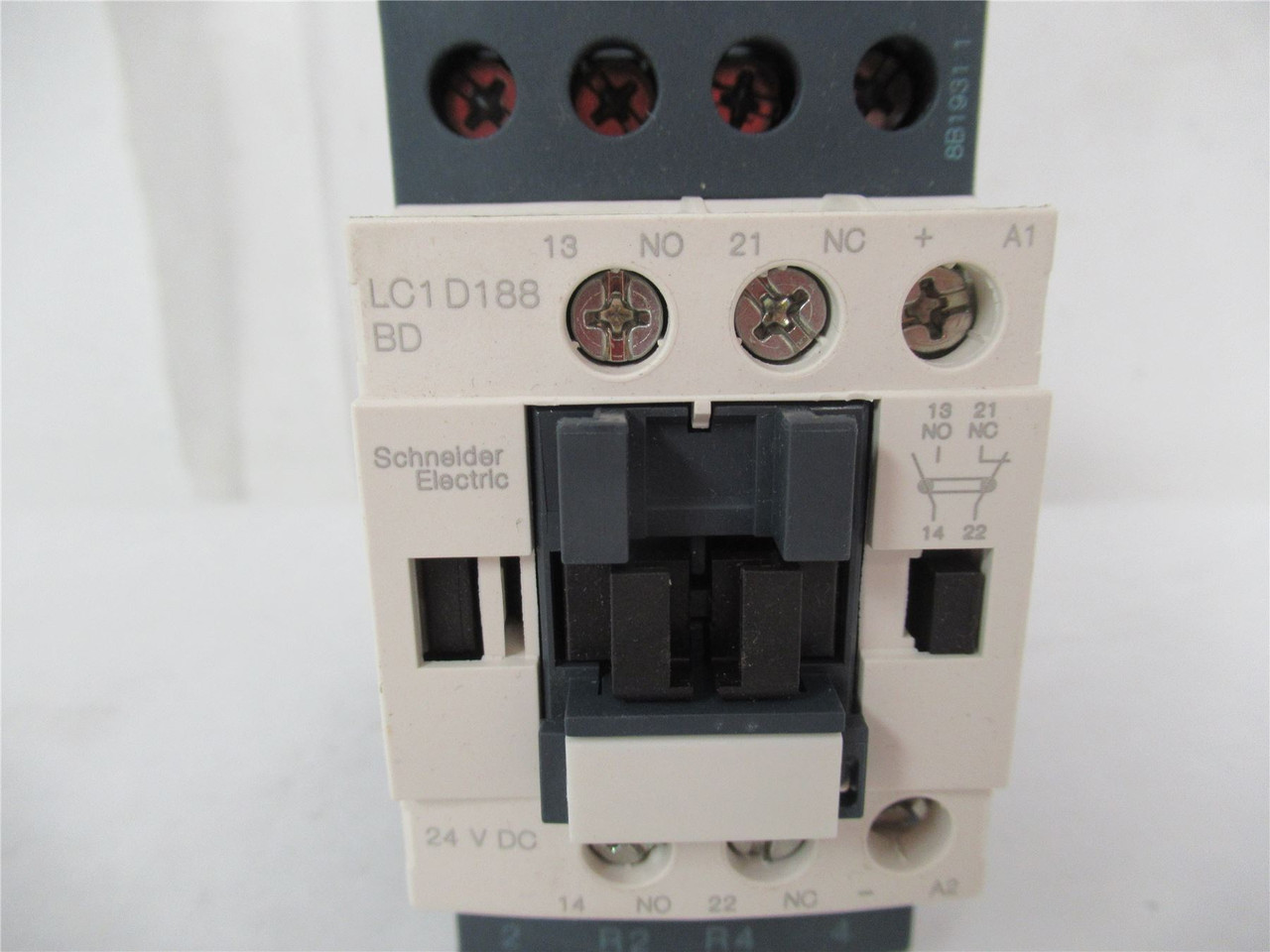 Schneider LC1D188BD; Contactor 32A Coil 24VDC 4-Pole 2NO-2NC