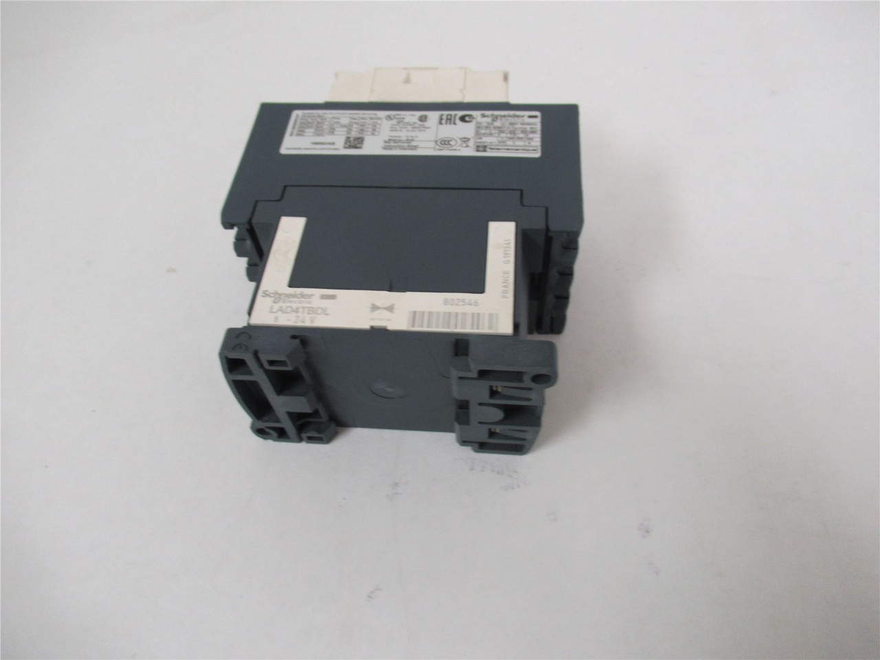 Schneider LC1D188BD; Contactor 32A Coil 24VDC 4-Pole 2NO-2NC
