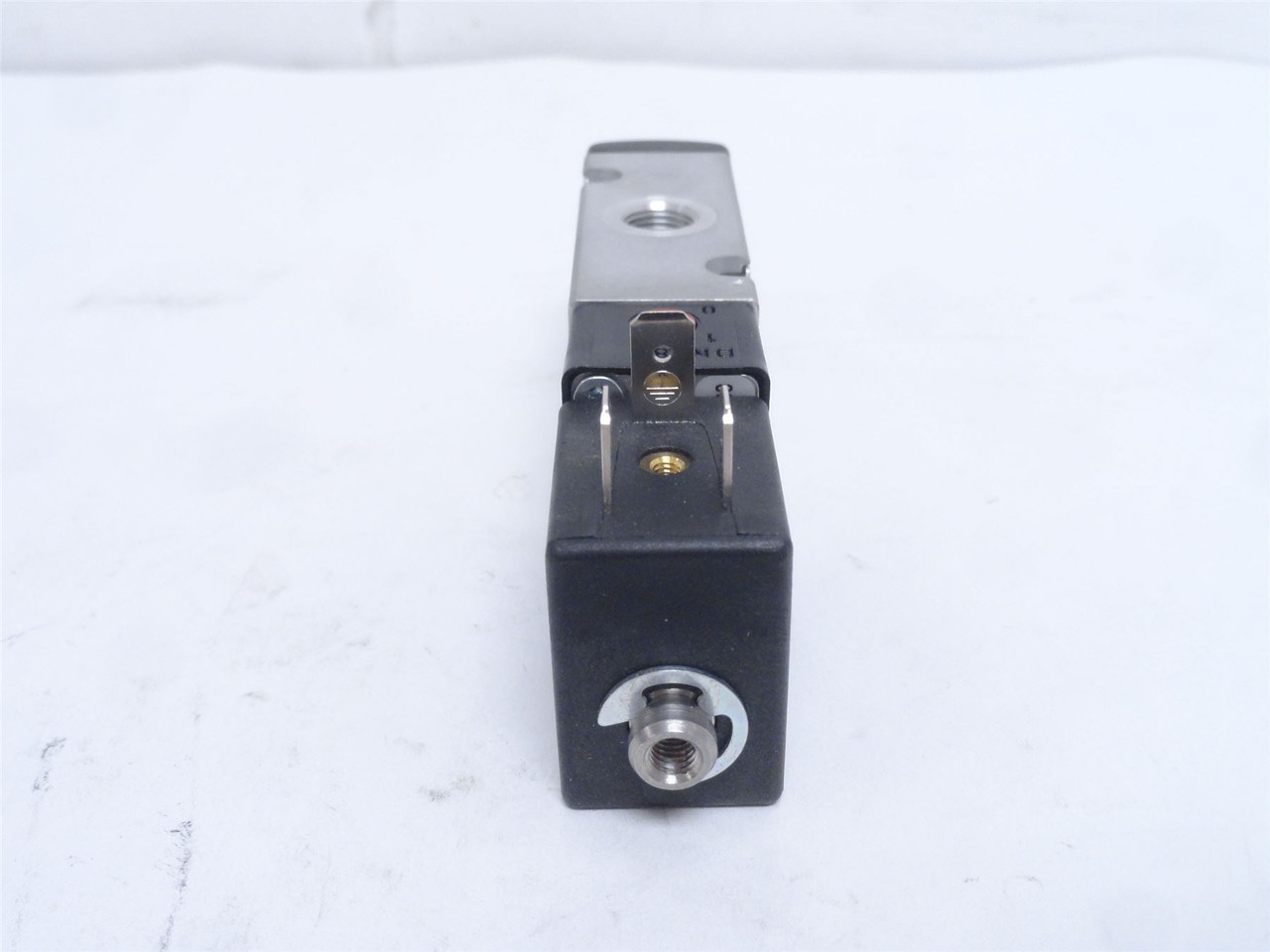 Norgren V60P417A-A213JB; Solenoid Valve 145PSI; 1/8NPT; 24VDC