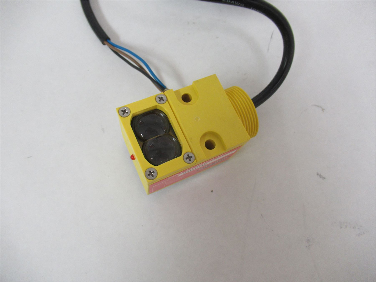 Banner SMA912D; Photo Sensor Range 30" Pre-wired 24V 2m Cable