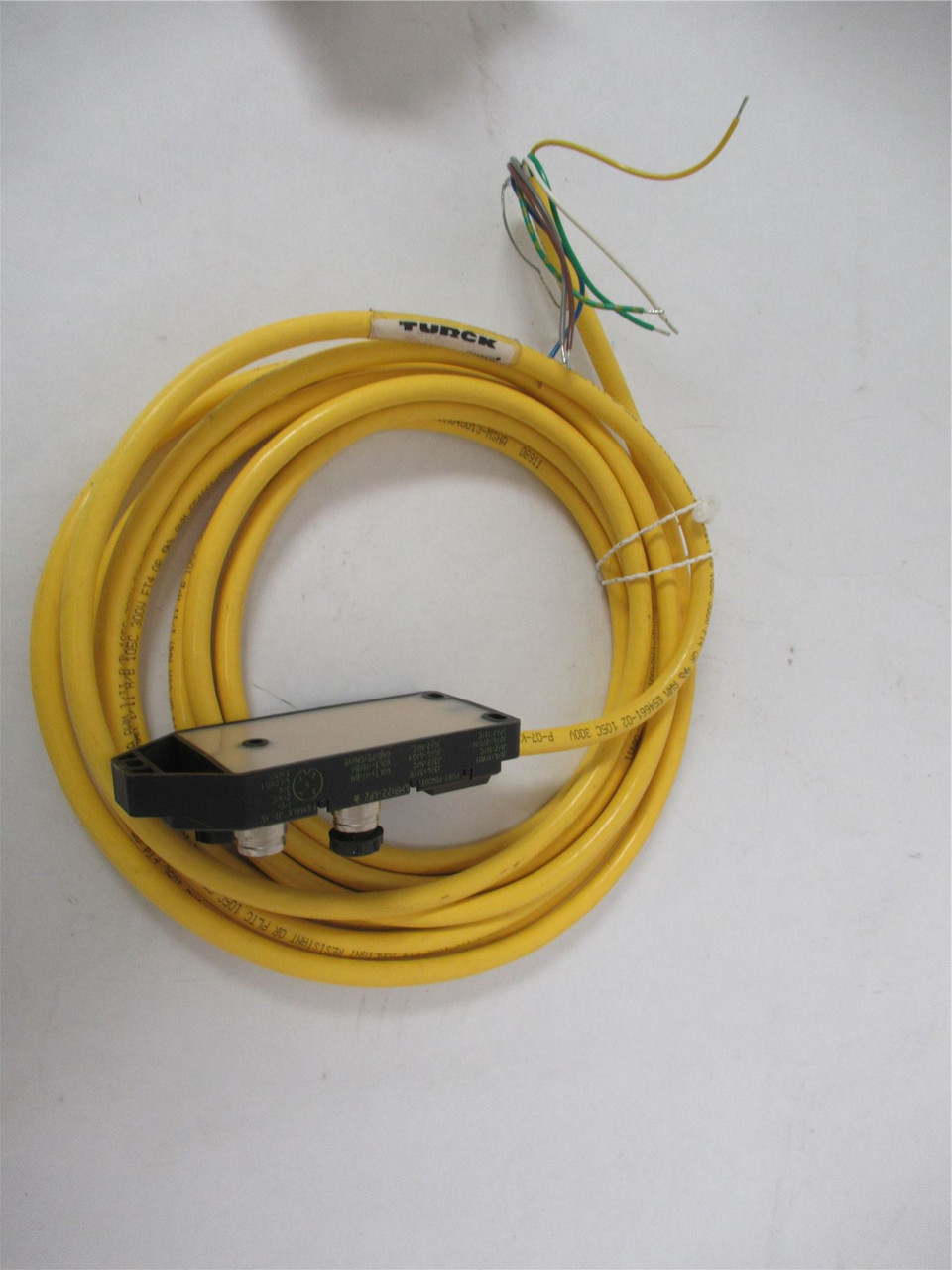 Turck 4MB12Z-4P2-5; 4 Port Junction Box 10-30Vdc
