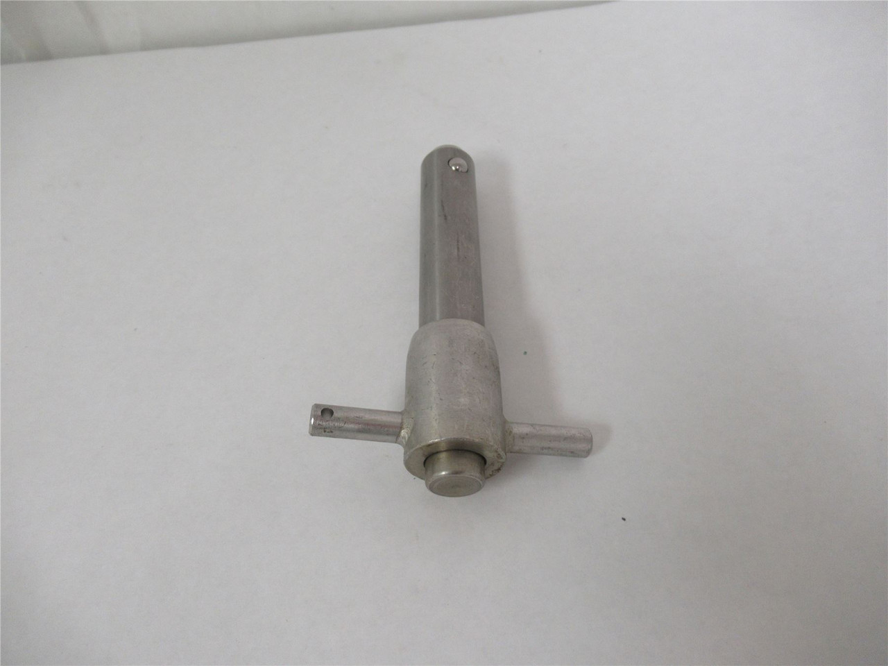 Grote 1077415; Locking Pin Handle 3/4" Dia 2.5" Length