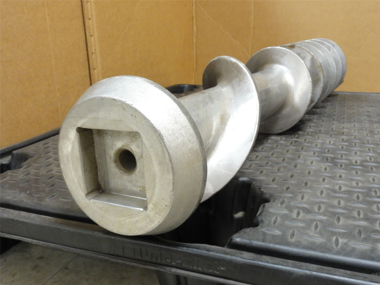 Wolfking 5000030186; Auger 250mm; SS; 54" Long; 7-Twist; Left
