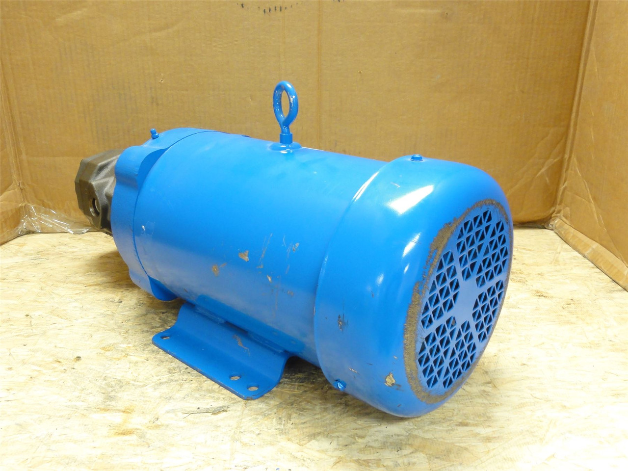 Eaton PVQ13-A2R-SE3S-20-CG-30-S46; Hydraulic Pump W/Motor