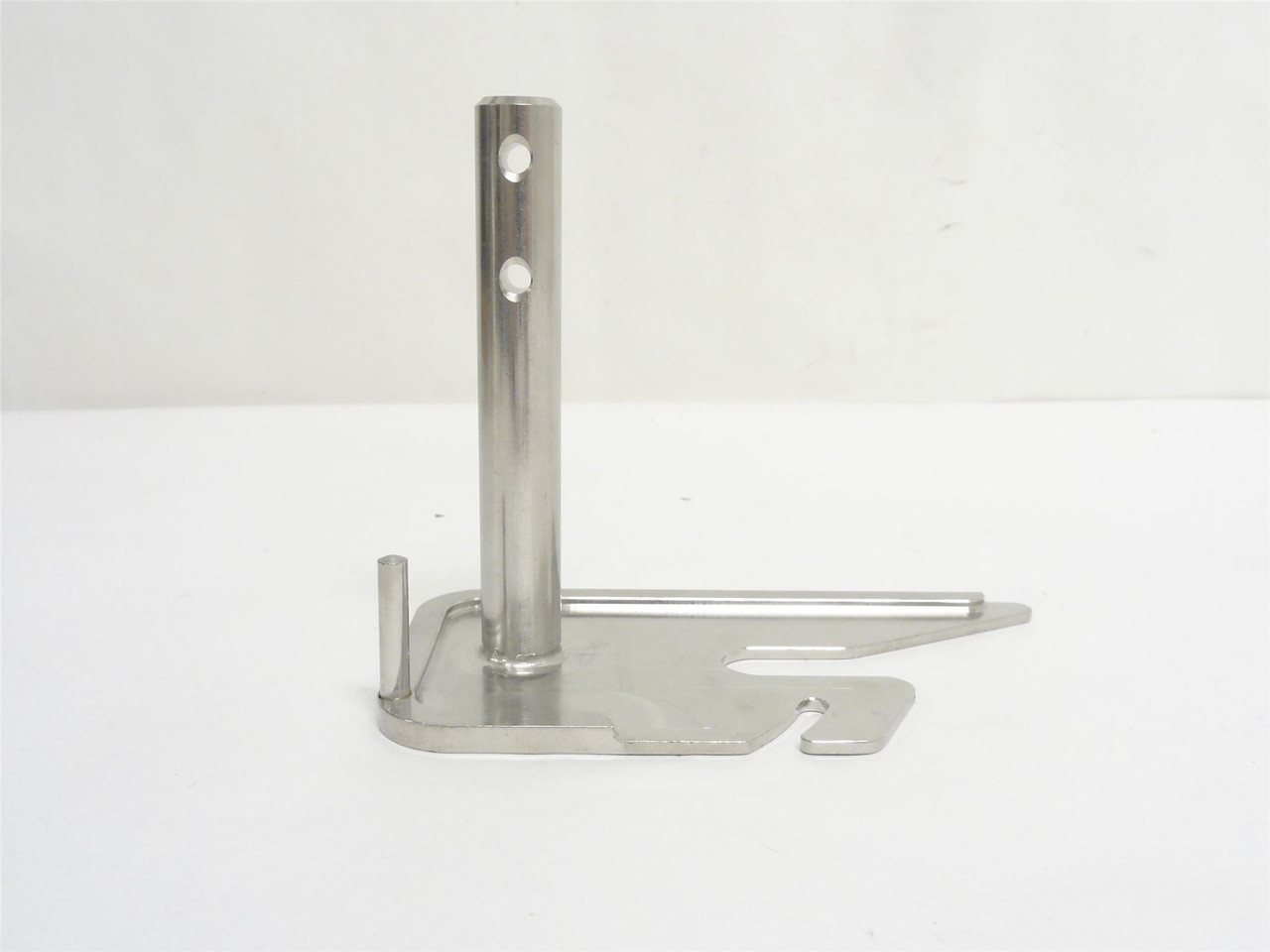 Foodmate LA00059107; Weld-Mount Thigh Plate; RT; SS
