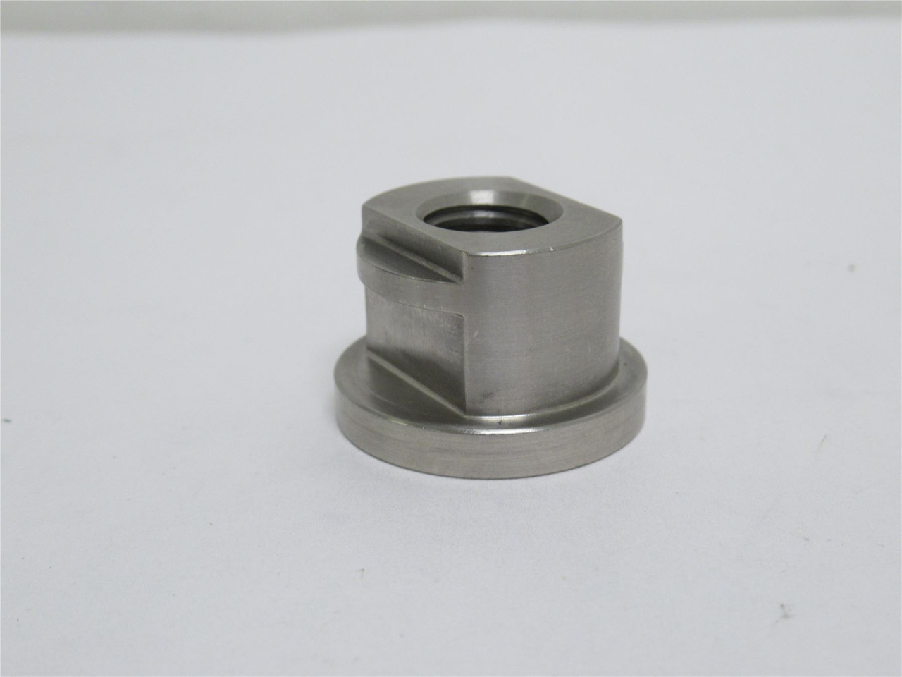 Bettcher 173045; Pivot; SS; 1.175"OD x 0.779" Tall