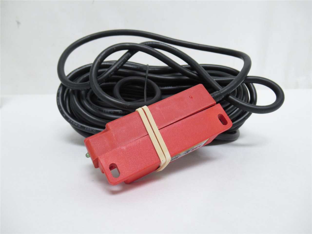 ABB 2TLA050058R6100; Coded Non-Contact Safety Switch; 1NO+2NC