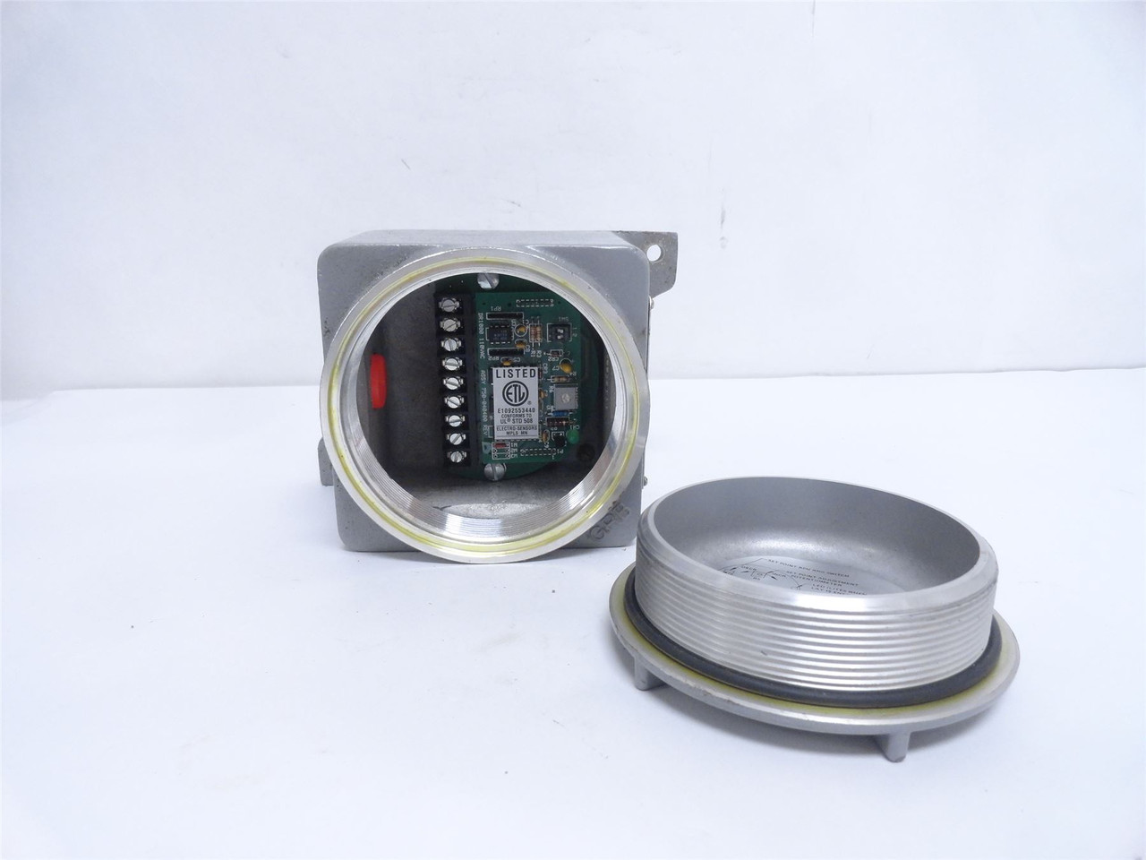 Electro-Sensors DR-1000; Digital Speed Switch; 115VAC; 3/4NPT