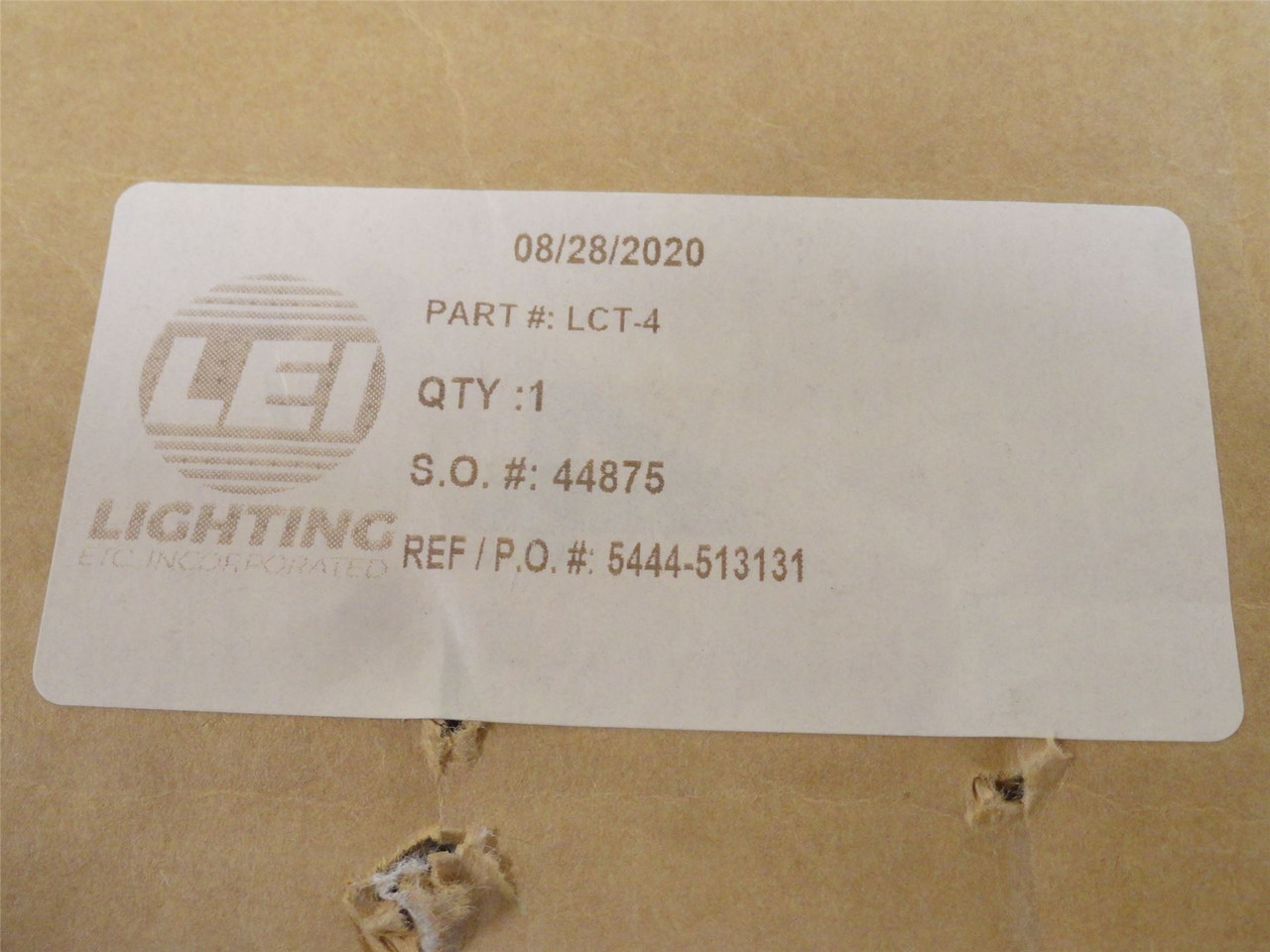 LEI Lighting LCT-4; Clear Acrylic LED Lamp Tube; 4' Long