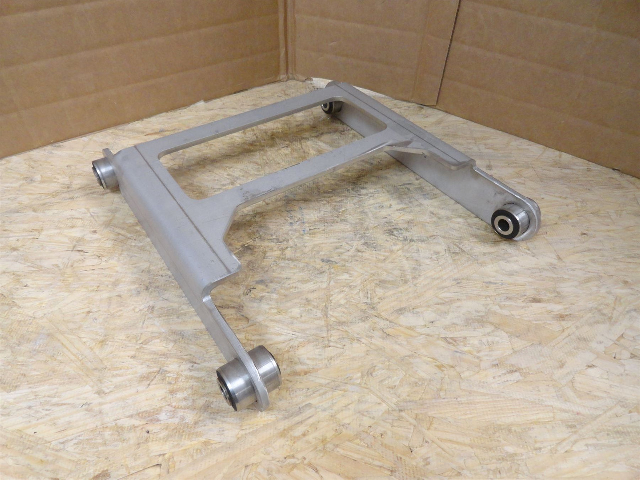 Heat & Control 30584541; Idler Arm Assembly; SS; 1/2" Bush ID