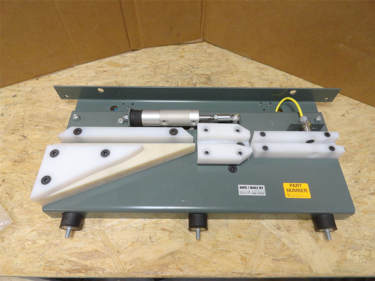 Hytrol B-23134; Prosort-231 Conveyor Divert Switch Assy; LH
