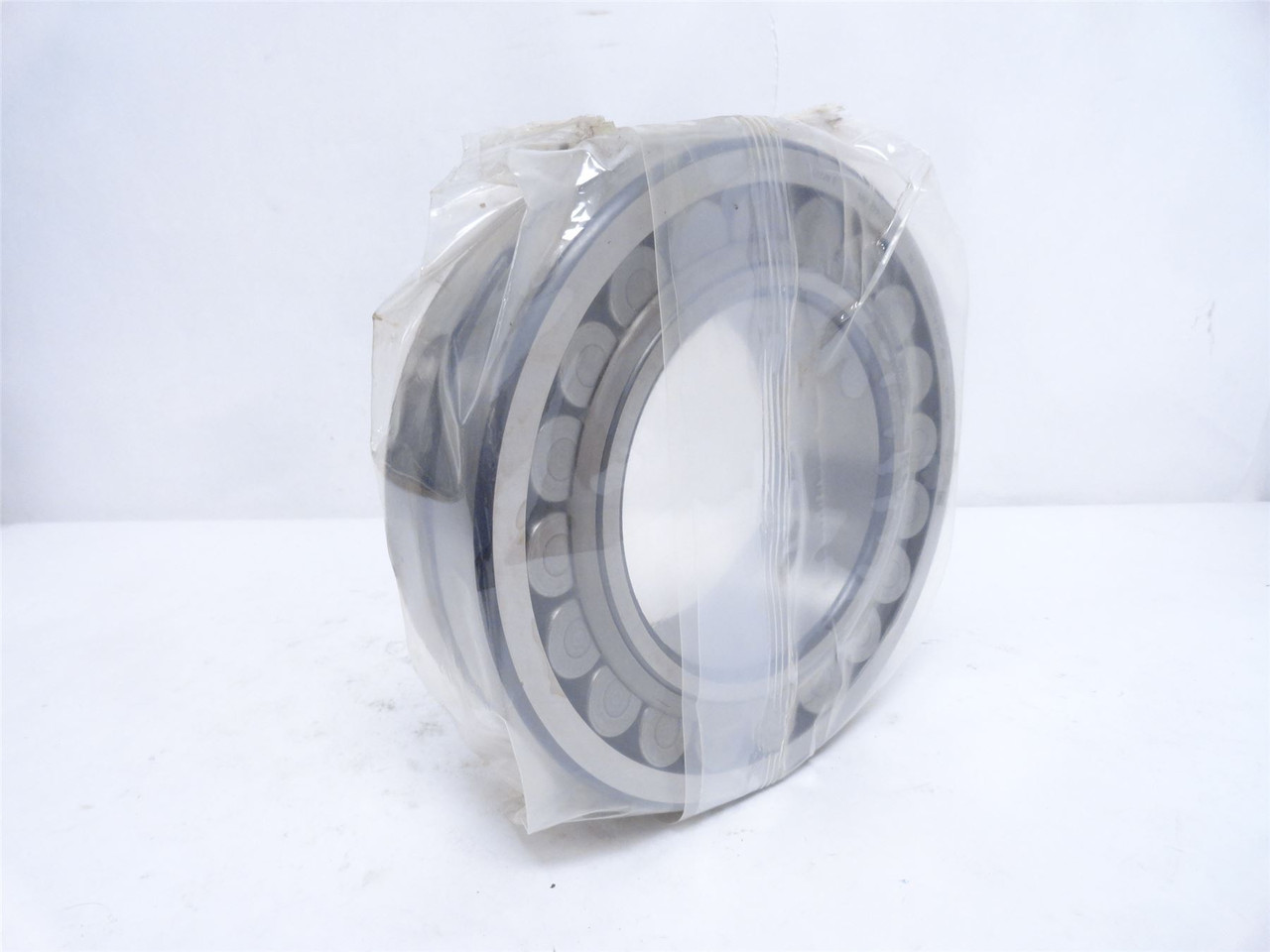 SKF 22226E/C3; Spherical Roller Bearing 130mmID x 230mmOD