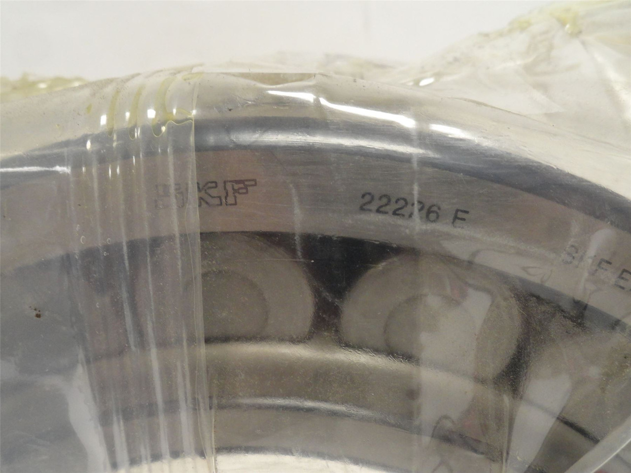 SKF 22226E/C3; Spherical Roller Bearing 130mmID x 230mmOD