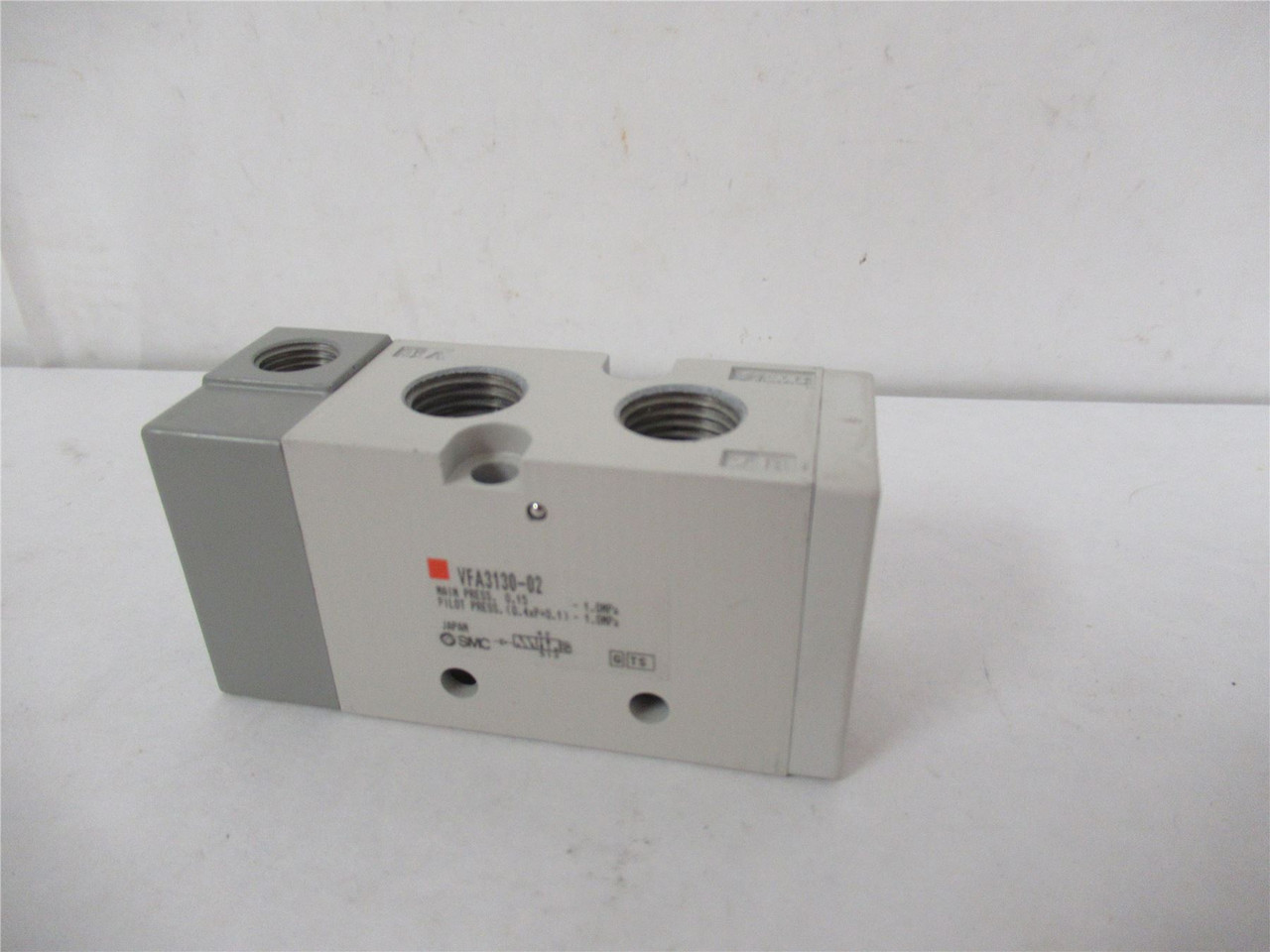 SMC VFA3130-02; Pneumatic Valve 1/4 BSPT
