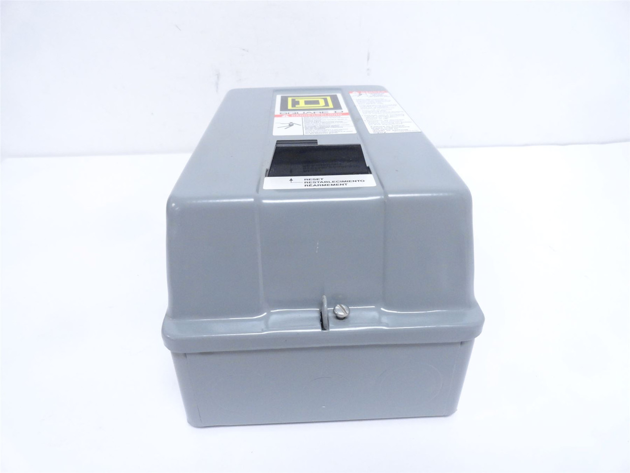 Square D 8536SBG2V02S; Starter 18A; 3P; 600V; Coil 110/120VAC