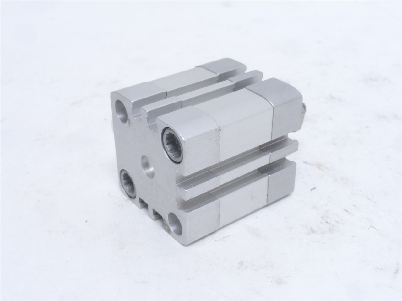 Festo ADN-32-10-A-P-A-R3; Air Cylinder 536267 32mmID 10mm Stk