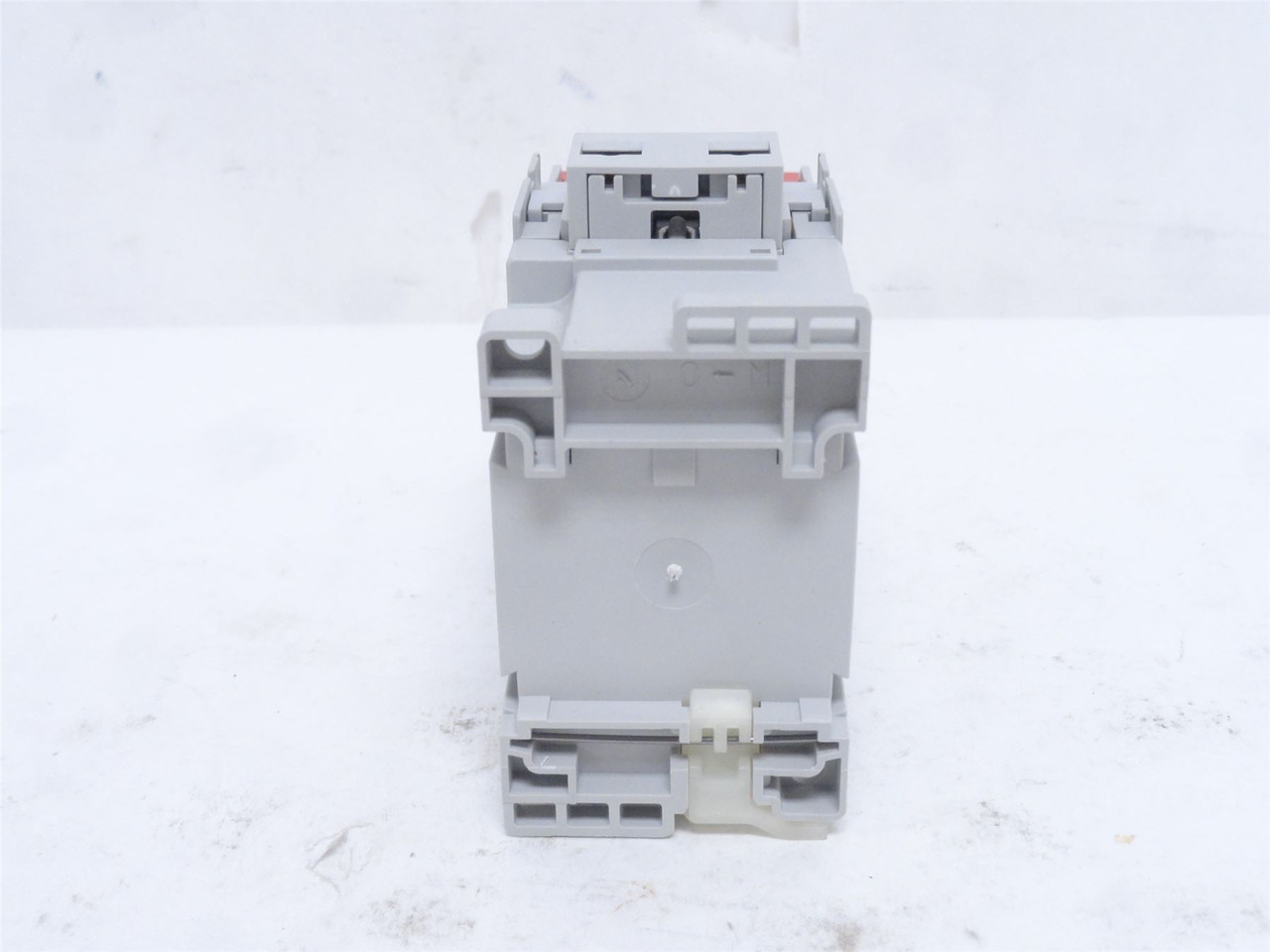 Allen-Bradley 100S-C09EJ23BC; Contactor 9A 690VAC; Coil 24VDC