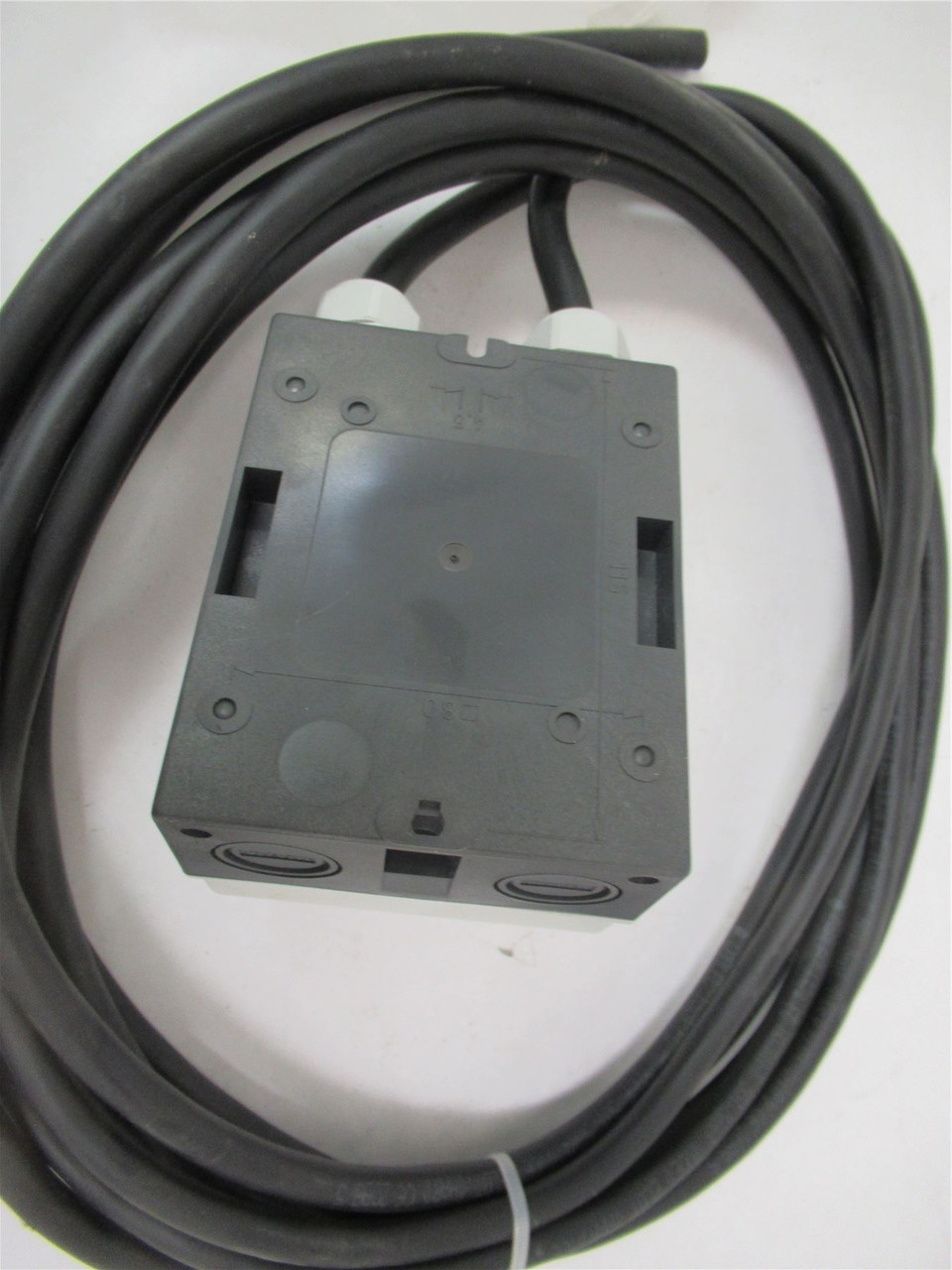 Poly Clip 69728; Industrial Switch