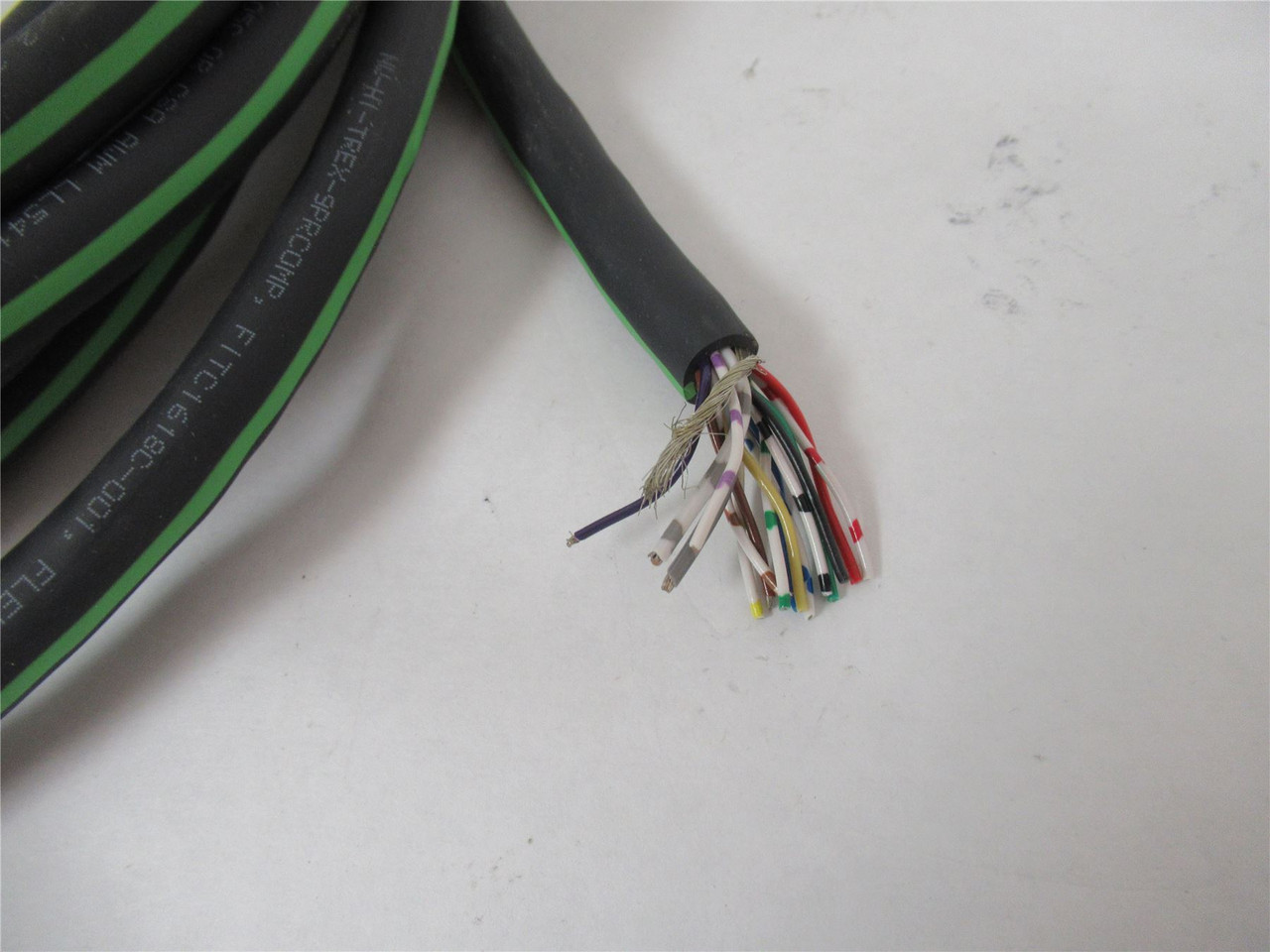 Flex-Cable FC-UXFFDHF-S-M009; Cable 19 PIN Female/15Pin Male