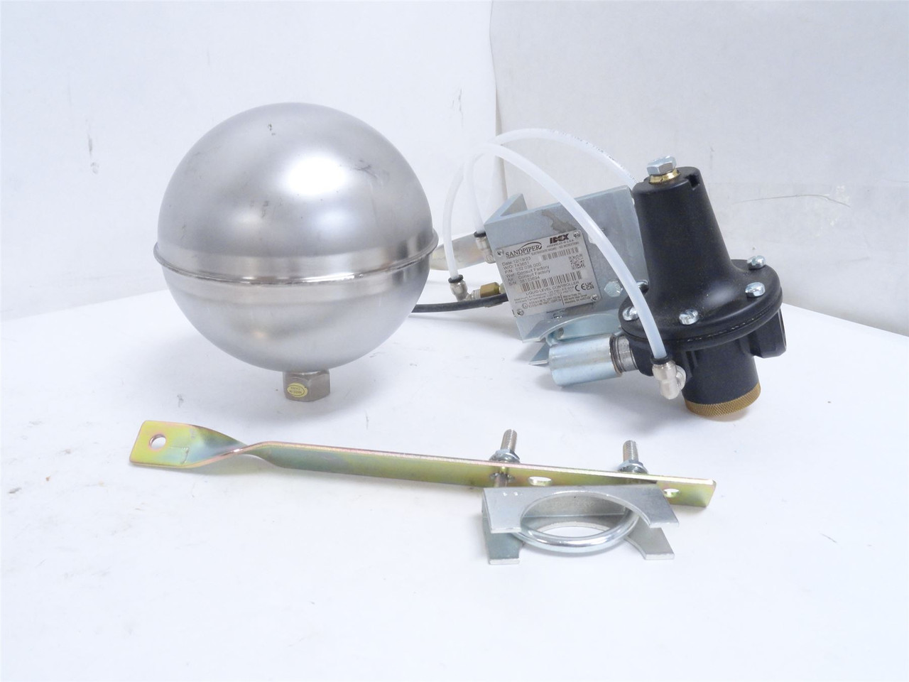 Idex 032.036.000; Air/Liquid Level Control; Float Actuated