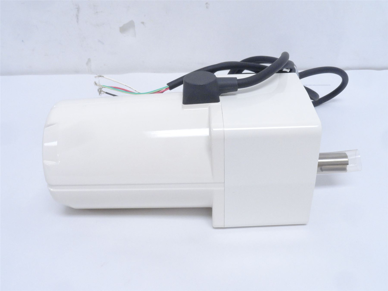 Oriental FPW6905-6; Washdown Gear Motor 6:1 Ratio; 200-230VAC