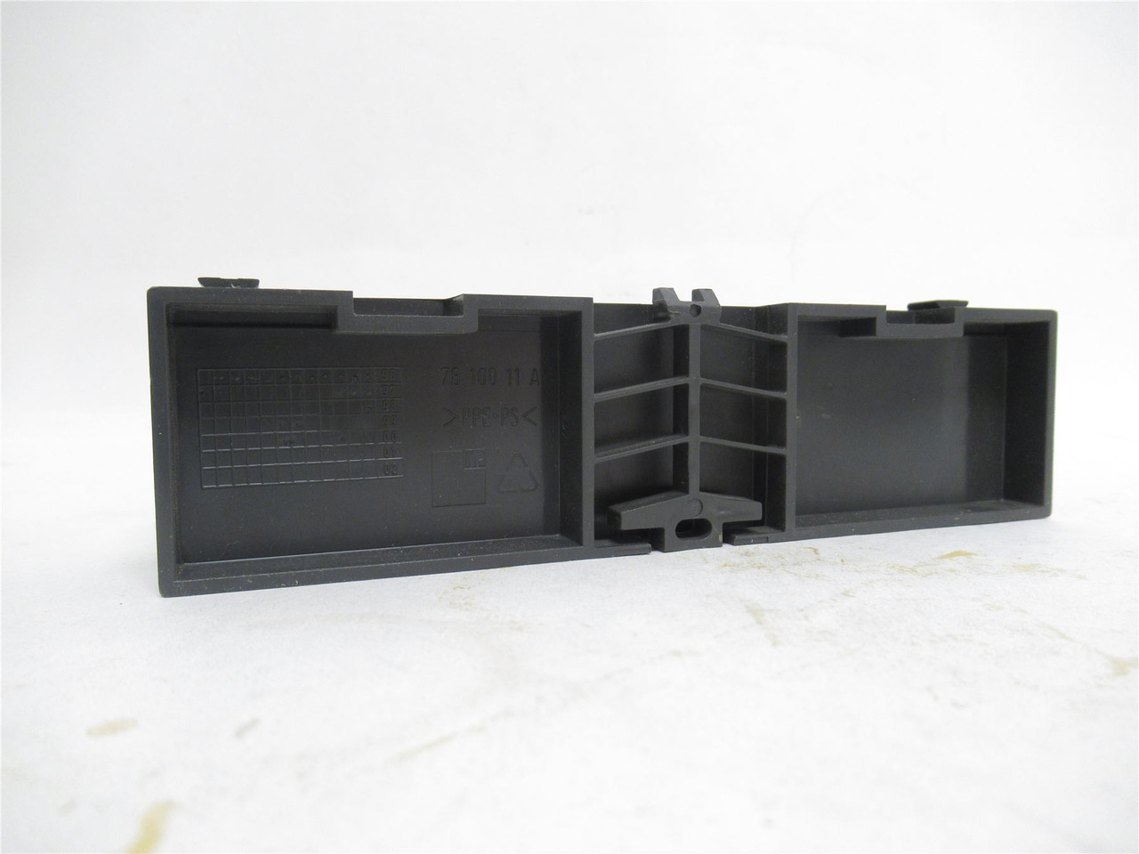 Siemens 6ES7193-1FH30-0XA0; Add-On Terminal; 2-Tier; 16 Chan