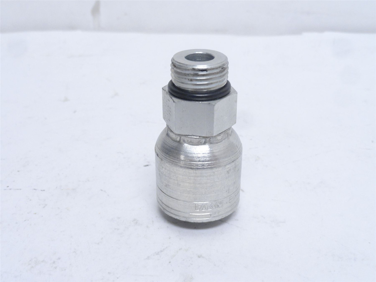 Eaton 1AA8MB8; Crimp Hose Fitting; 1/2" Tube x 1/2 BOSS