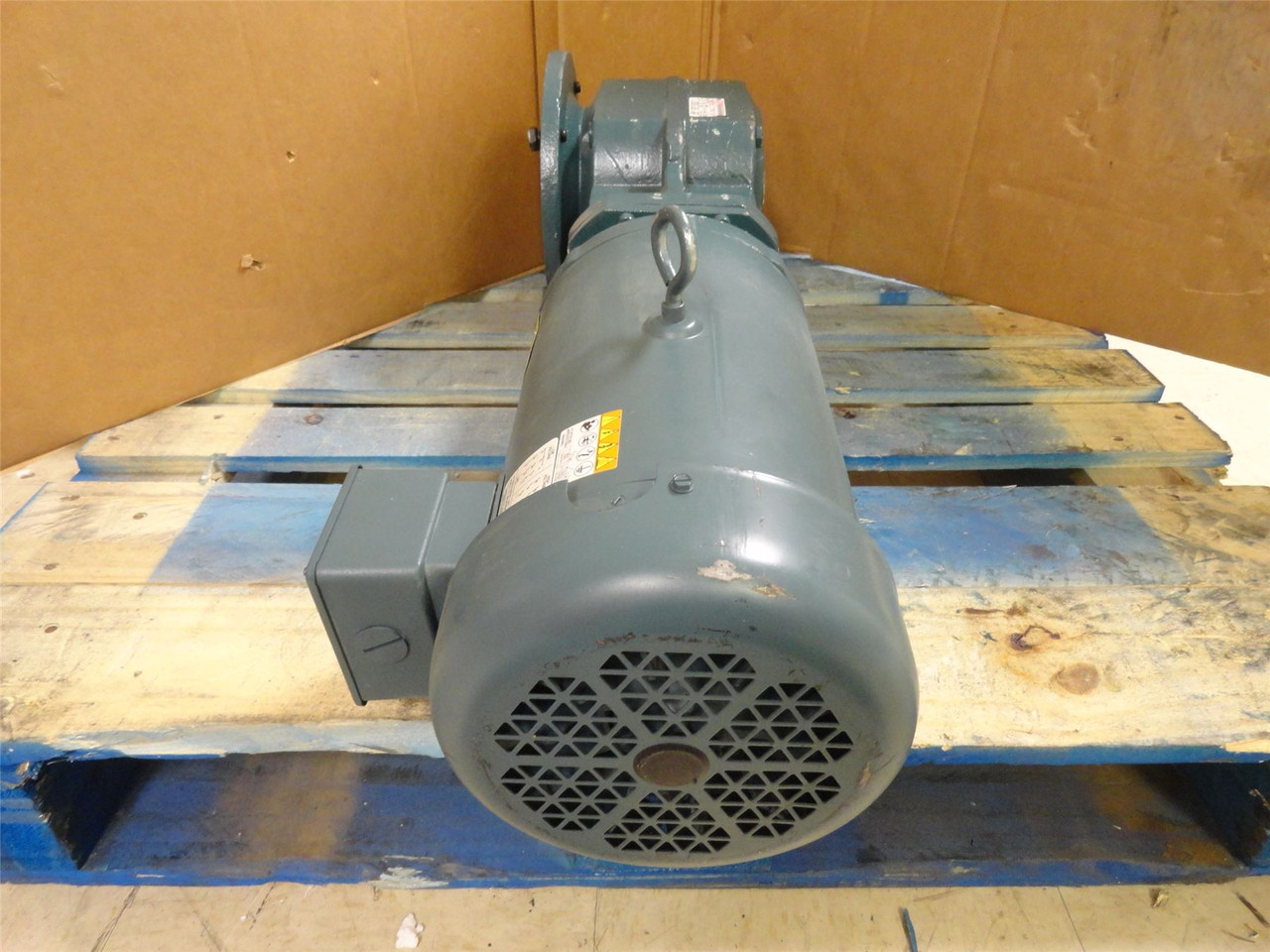 Dodge BF683GH112L4; Flanged AC Gearmotor; 18.93:1 Ratio; 5HP