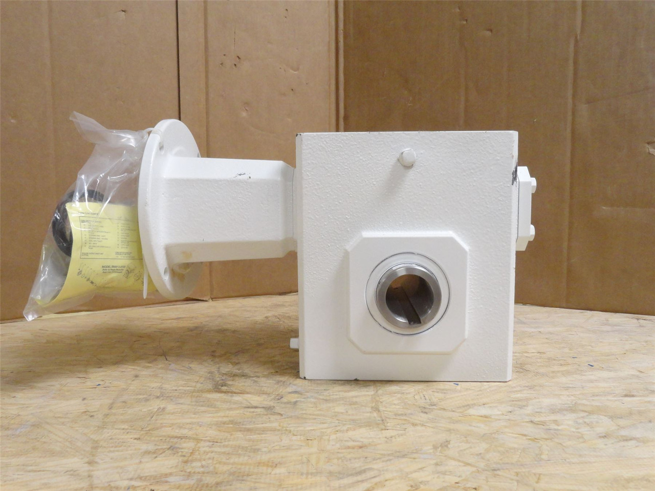 Grove Gear GRG-WHM-826-10-H1-140-23; Gear Reducer; 10:1 Ratio