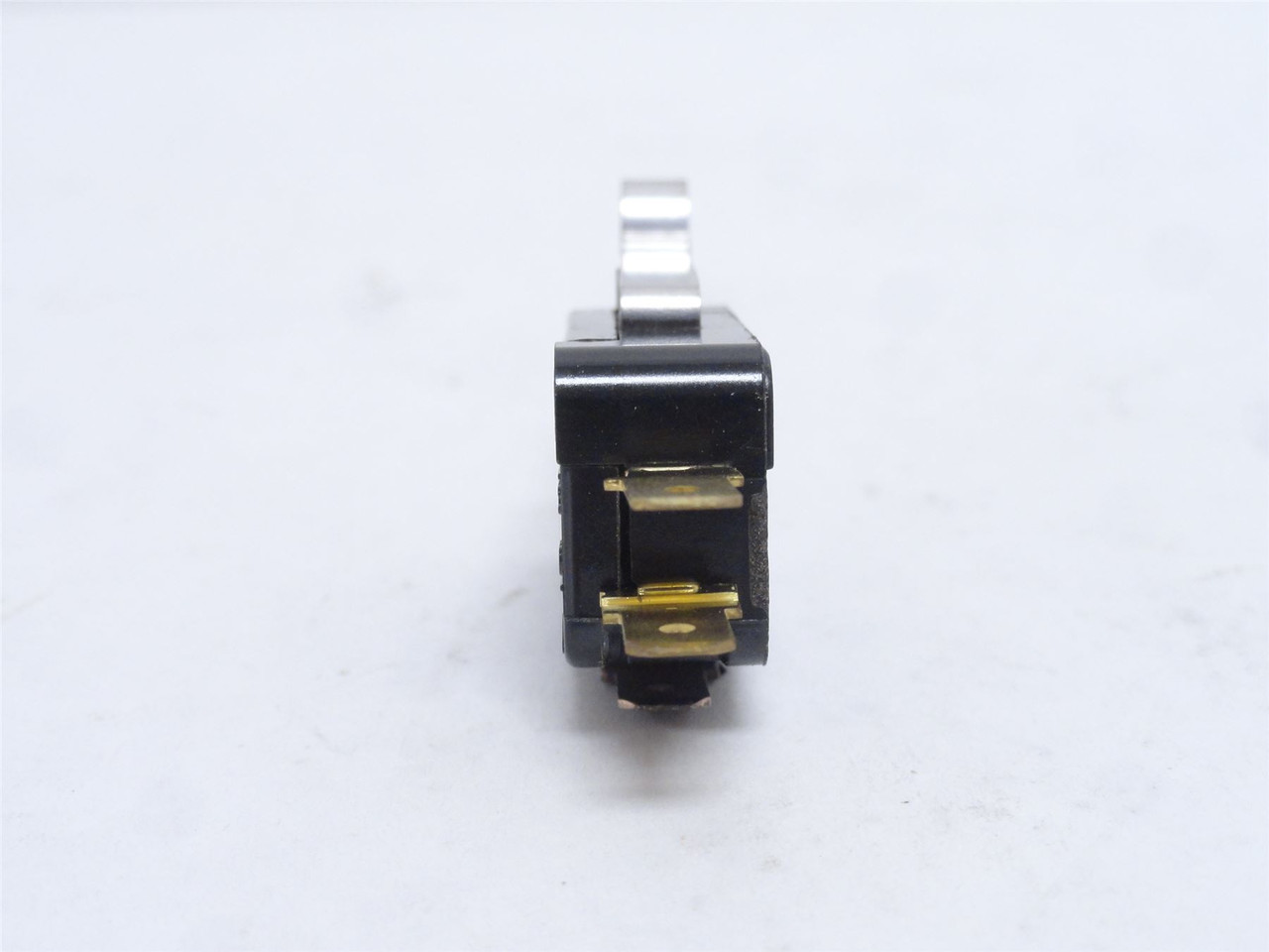 Omron V-15G4-1C25-K; Lot-5; Snap Action Switches; 15A; 250VAC