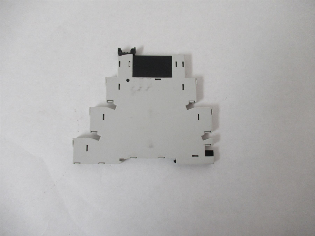Allen-Bradley 700-HLT1Z ; Relay 24V  700-TBS24 Socket