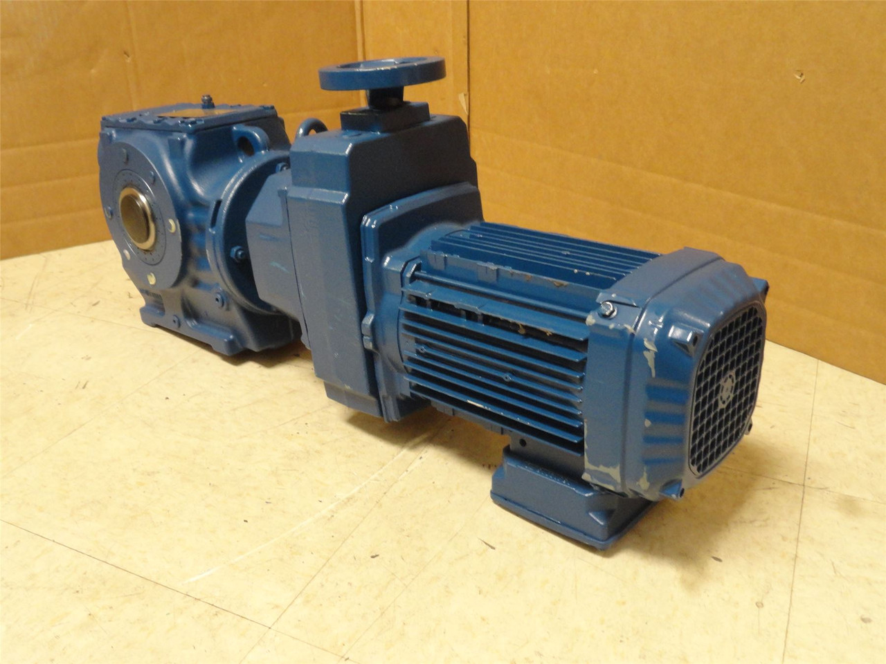 SEW SA67D16BDRN80M4/DH; AC Gearmotor; 217:1 Ratio; 0.75kW