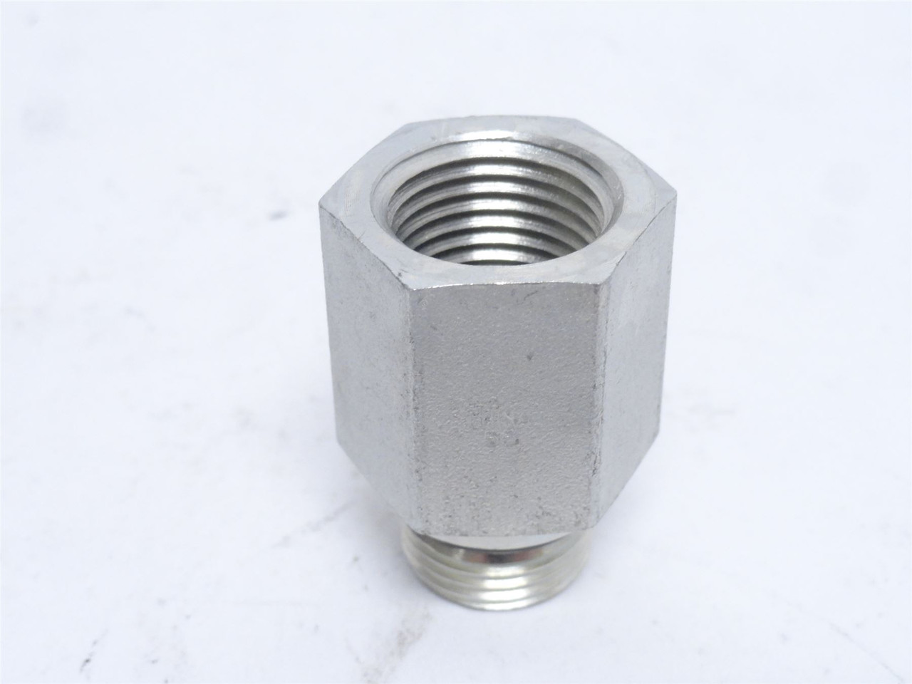 Danfoss 2216-8-8S; Lot-2; Tube Adaptors; 1/2NPT x 1/2 BOSS