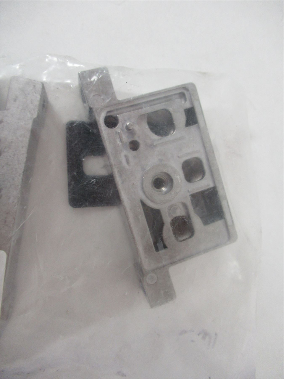 Festo EP-ME-1/8; End Plate Kit  2 x G1/8" threaded PN #33407