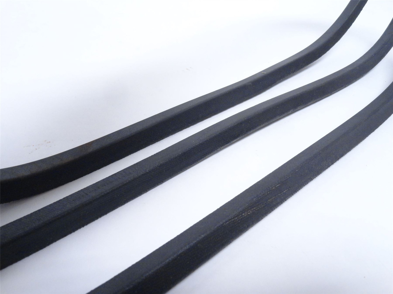 Gates B133; Hi-Power V-Belt 9003-2133; 136" Long; 21/32 Wide