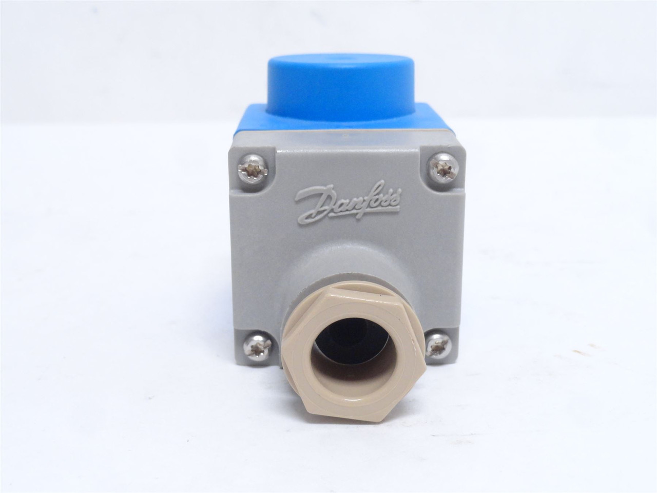 Danfoss 018F6757; Solenoid Coil Type BE024DS 24VDC 16W 5/8"ID