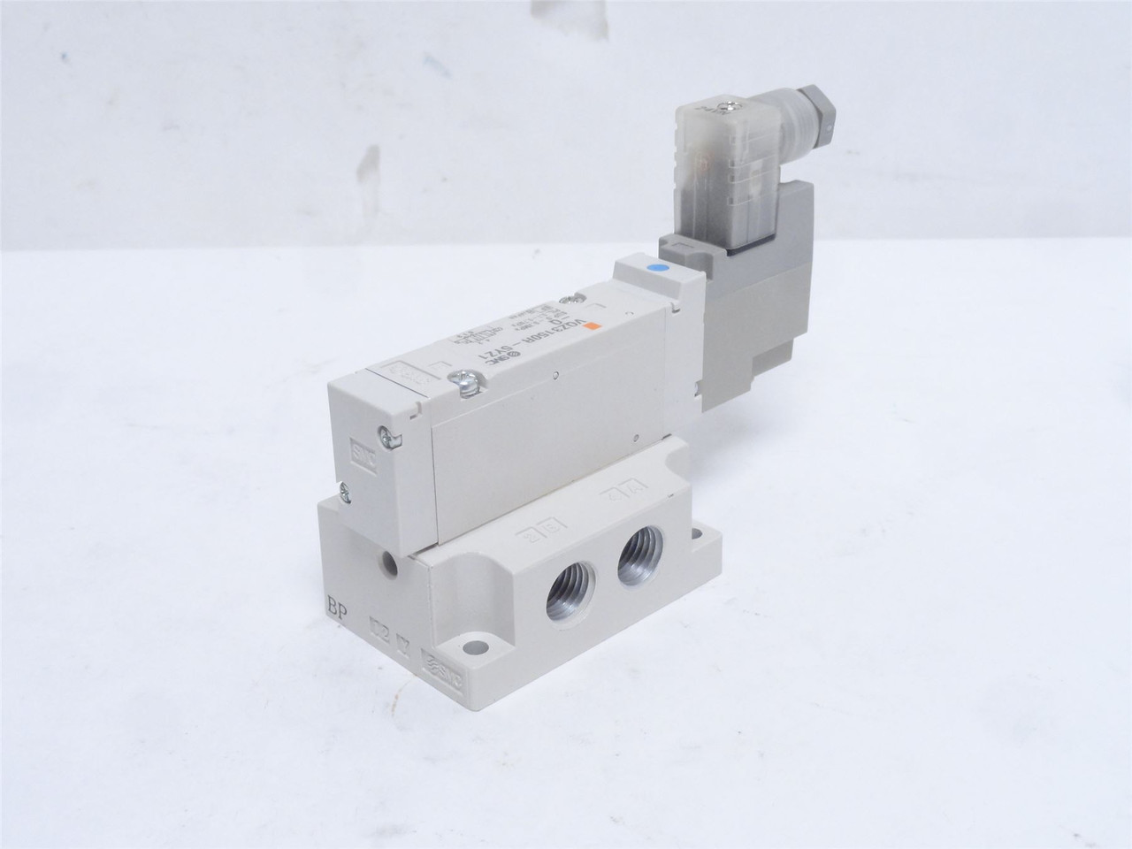 SMC VQZ3150R-5YZ1-02T- Q; Solenoid Air Valve; 0.7MPa; 24VDC