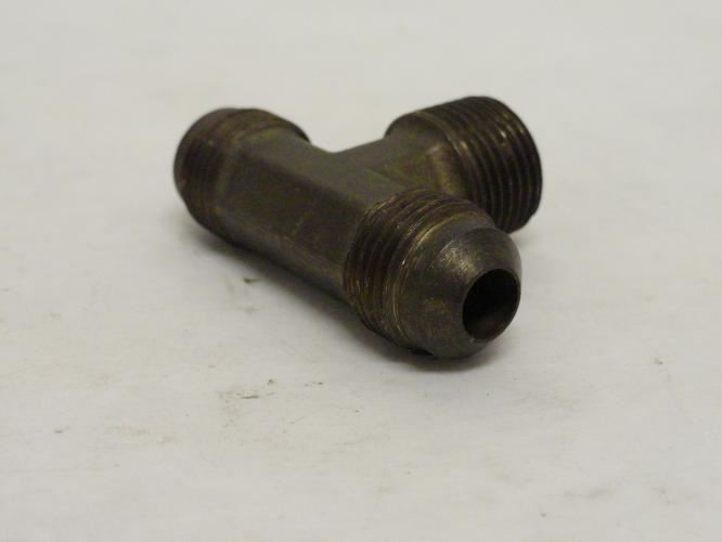 Parker 145F-6-6; Brass Male Branch Tee 3/8 SAE J512; 3/8 MNPT